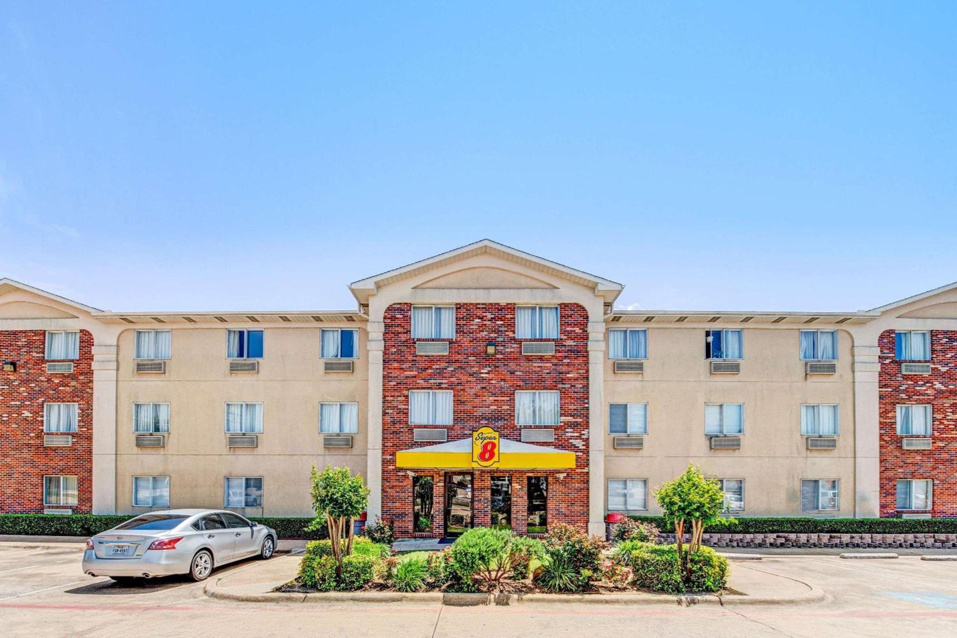 Super 8 by Wyndham McKinney/Plano Area — hotel in McKinney