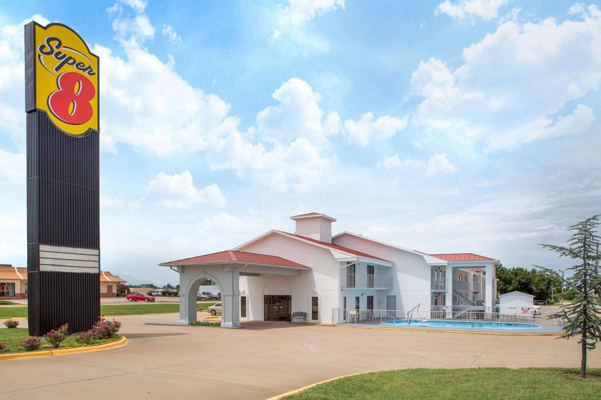 Super 8 by Wyndham Springdale AR — hotel in Springdale
