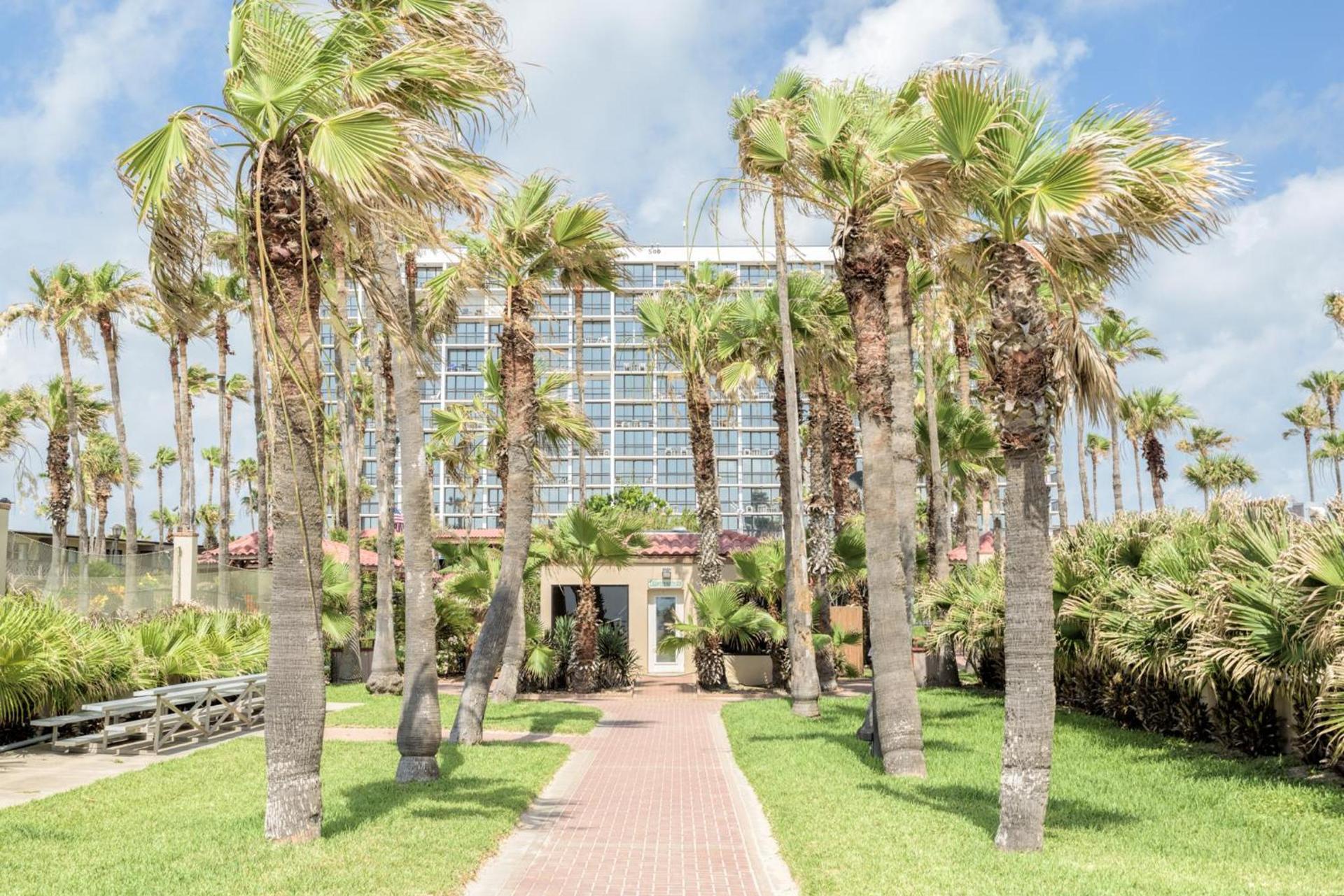 Isla Grand Beach Resort — hotel in South Padre Island