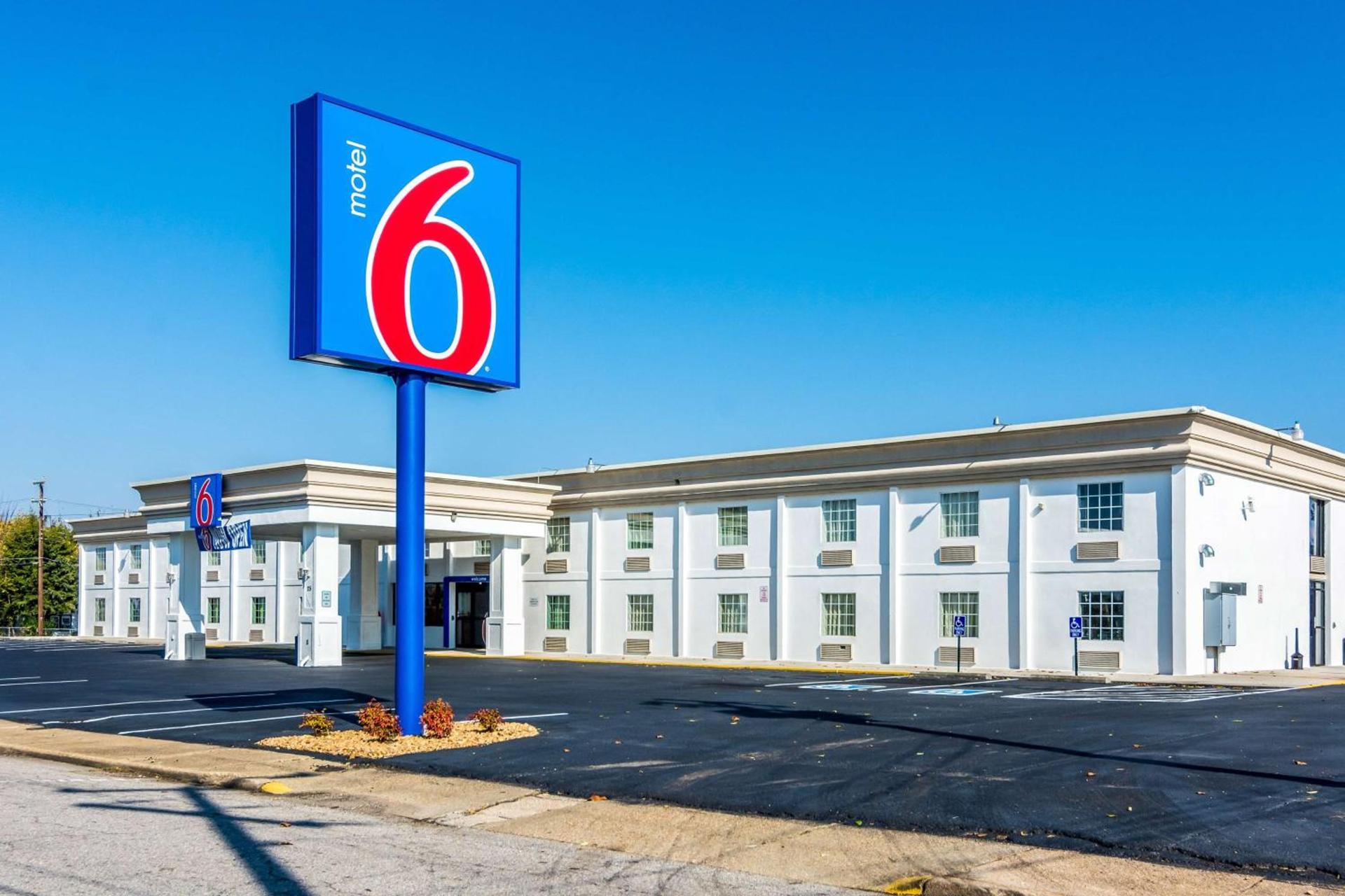 Motel 6 Petersburg, VA - Fort Lee — hotel in Petersburg