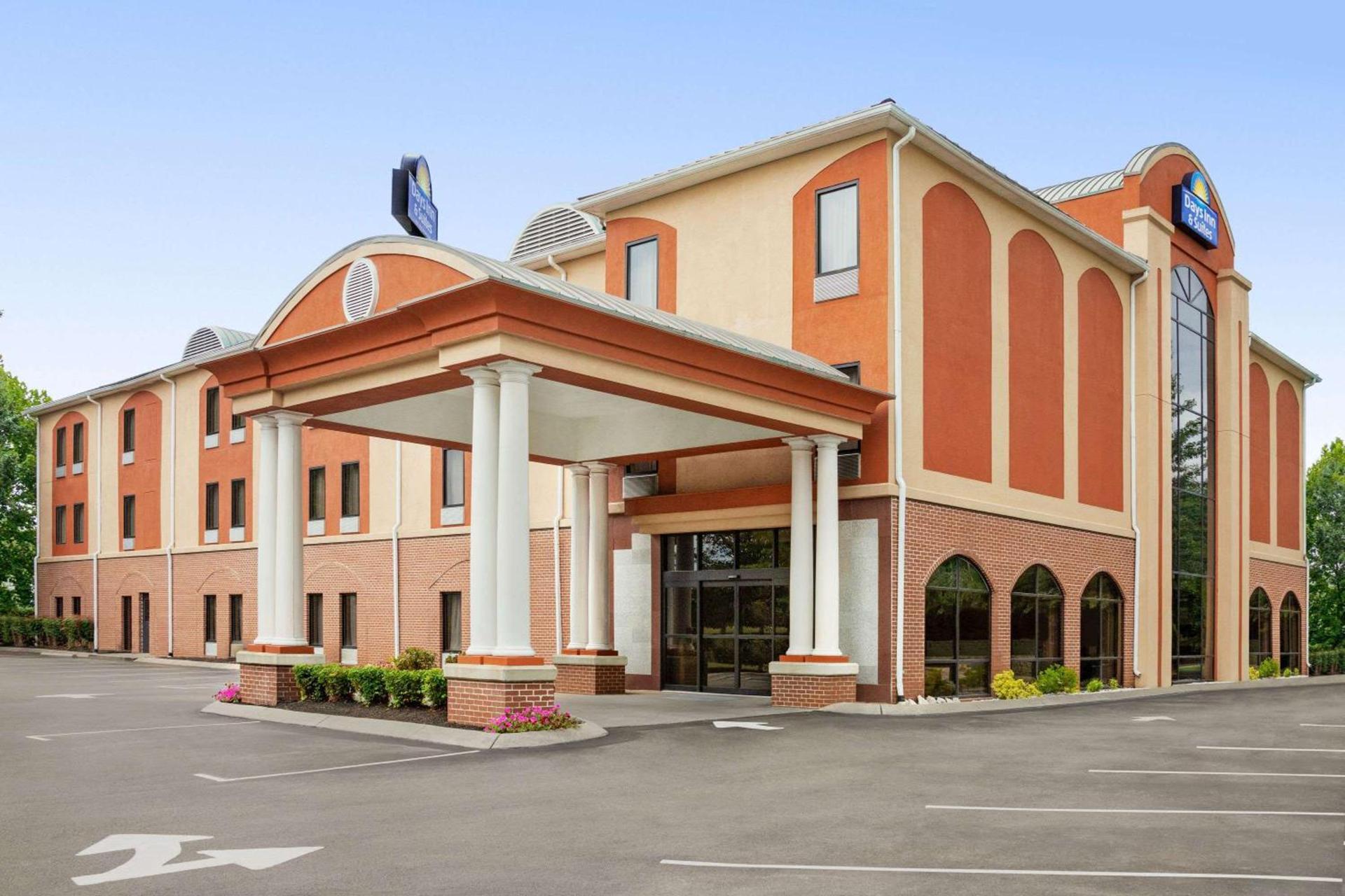 Days Inn & Suites by Wyndham Murfreesboro — hotel in Murfreesboro