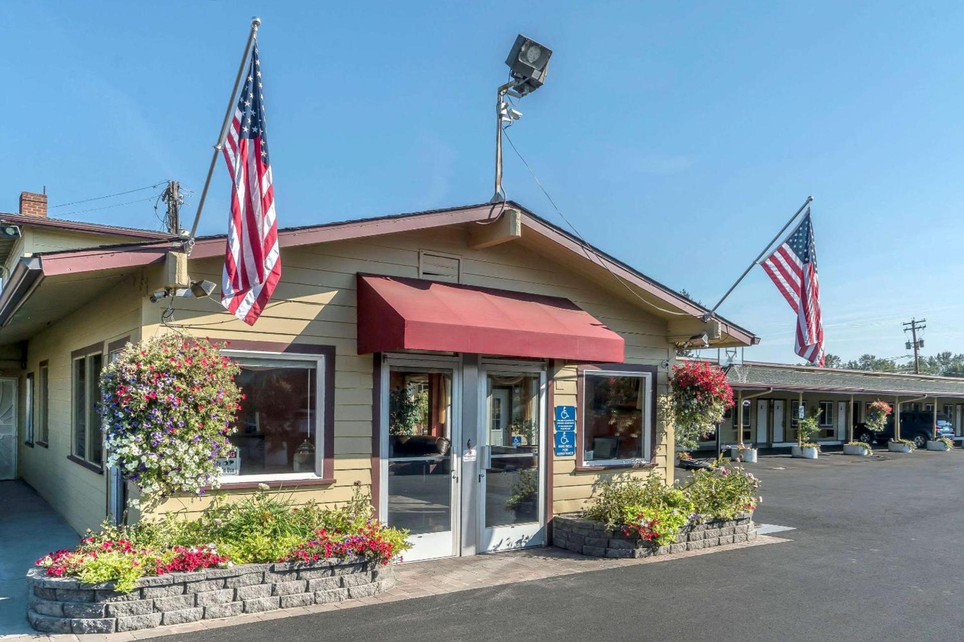 Rodeway Inn Medford South I-5 — hotel in Medford