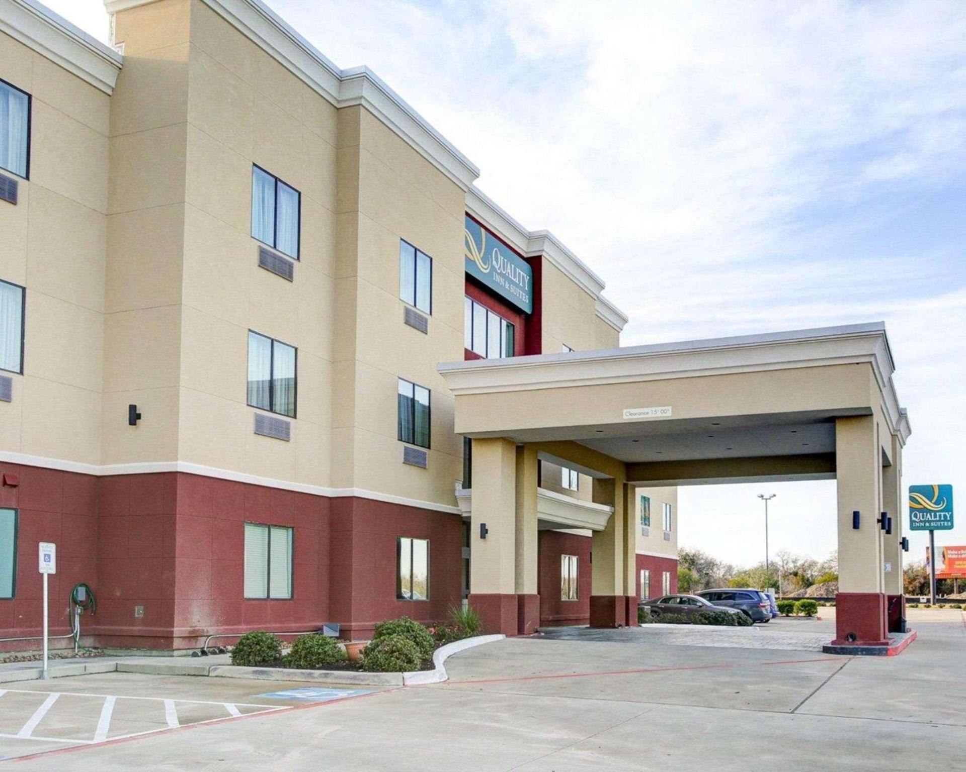Quality Inn & Suites Bryan-College Station — hotel in Bryan