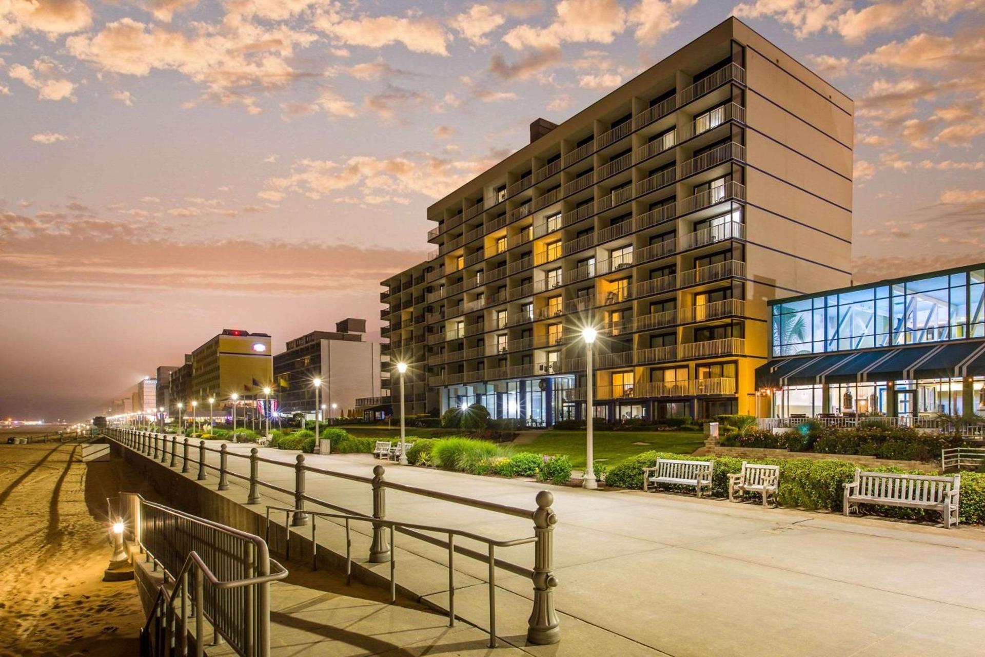 Coastal Hotel & Suites Virginia Beach - Oceanfront — hotel in Virginia Beach