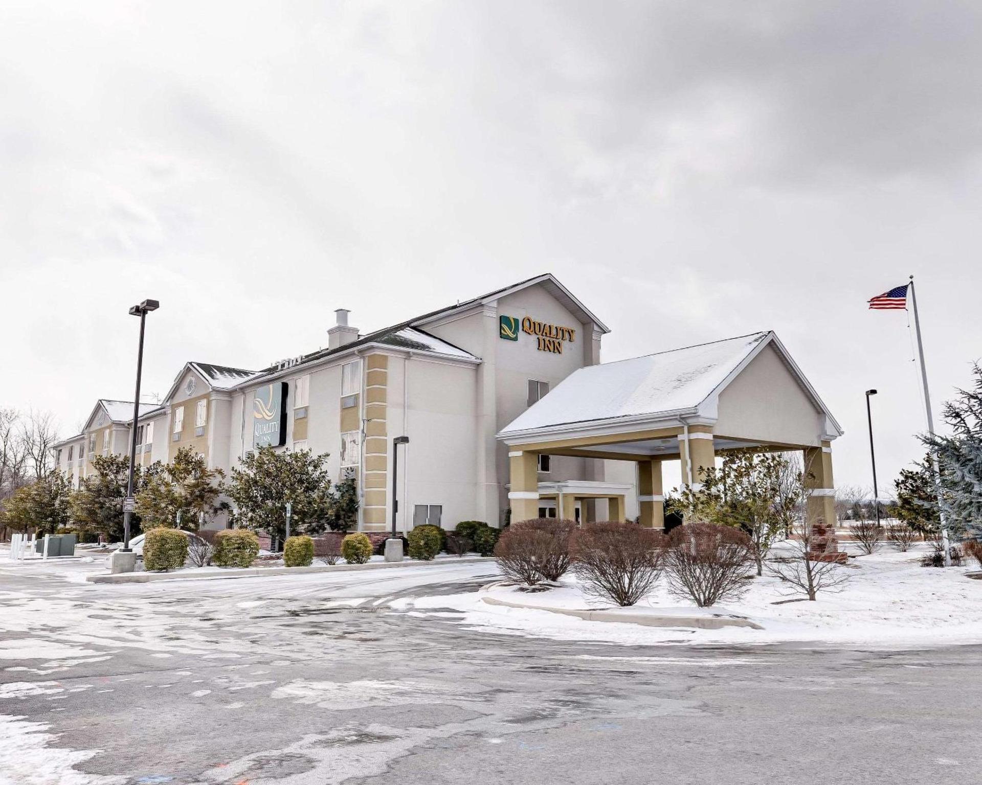 Quality Inn Spring Mills - Martinsburg North — hotel in Martinsburg