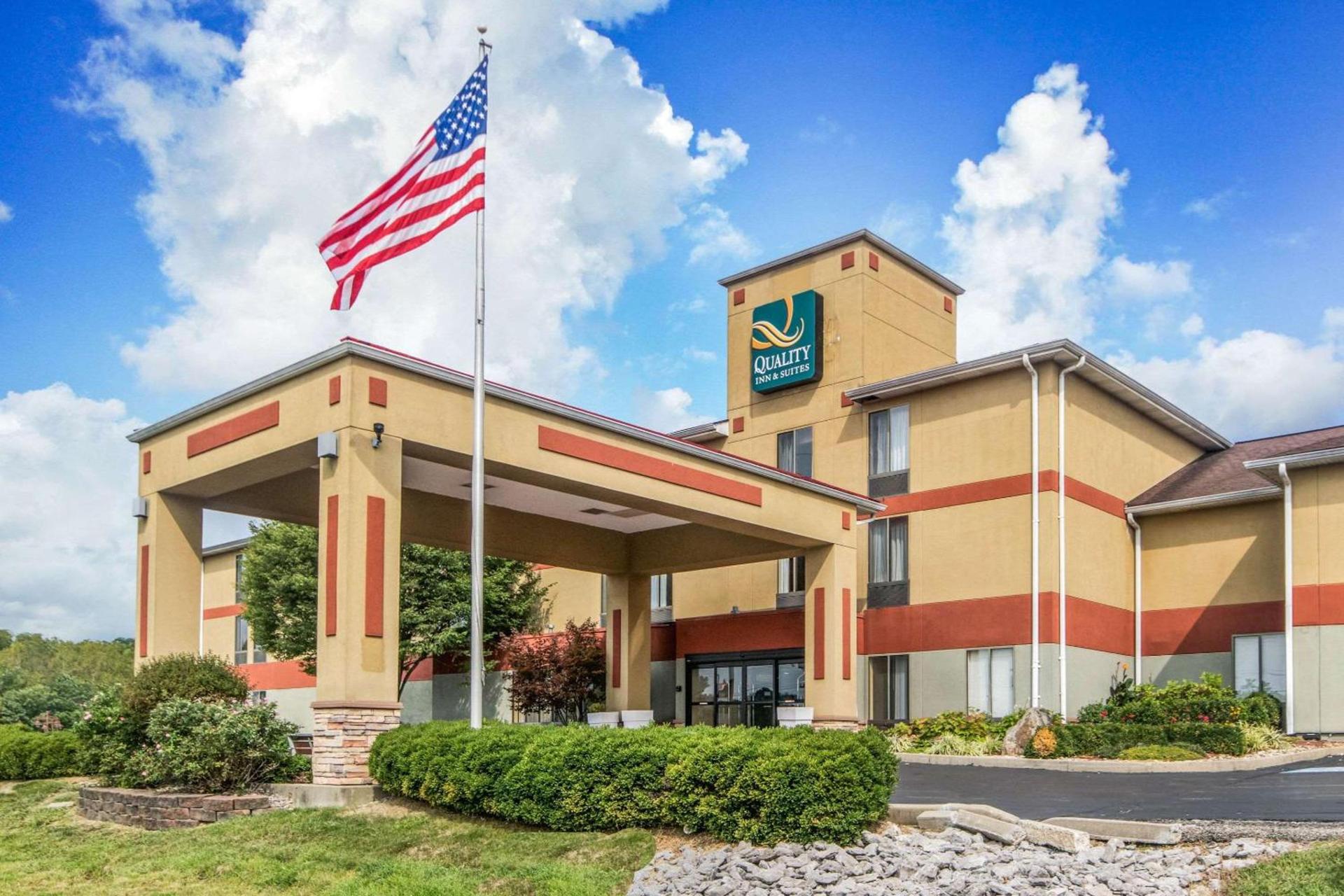 Quality Inn & Suites Lawrenceburg — hotel in Lawrenceburg