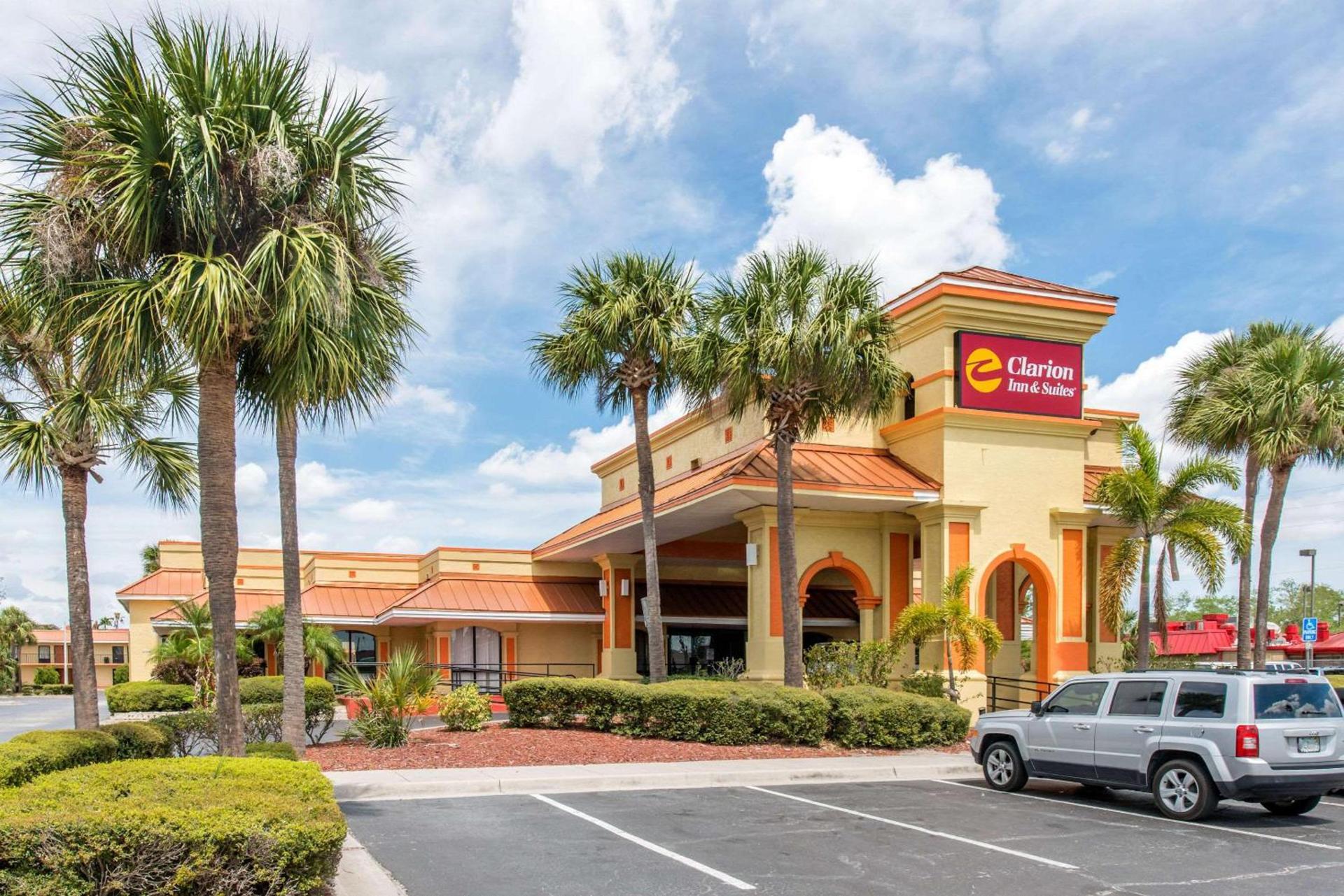 Clarion Inn & Suites Kissimmee-Lake Buena Vista South — hotel in Kissimmee