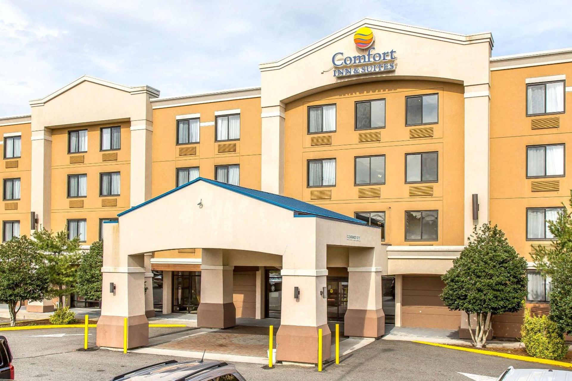 Comfort Inn & Suites Meriden East — hotel in Meriden