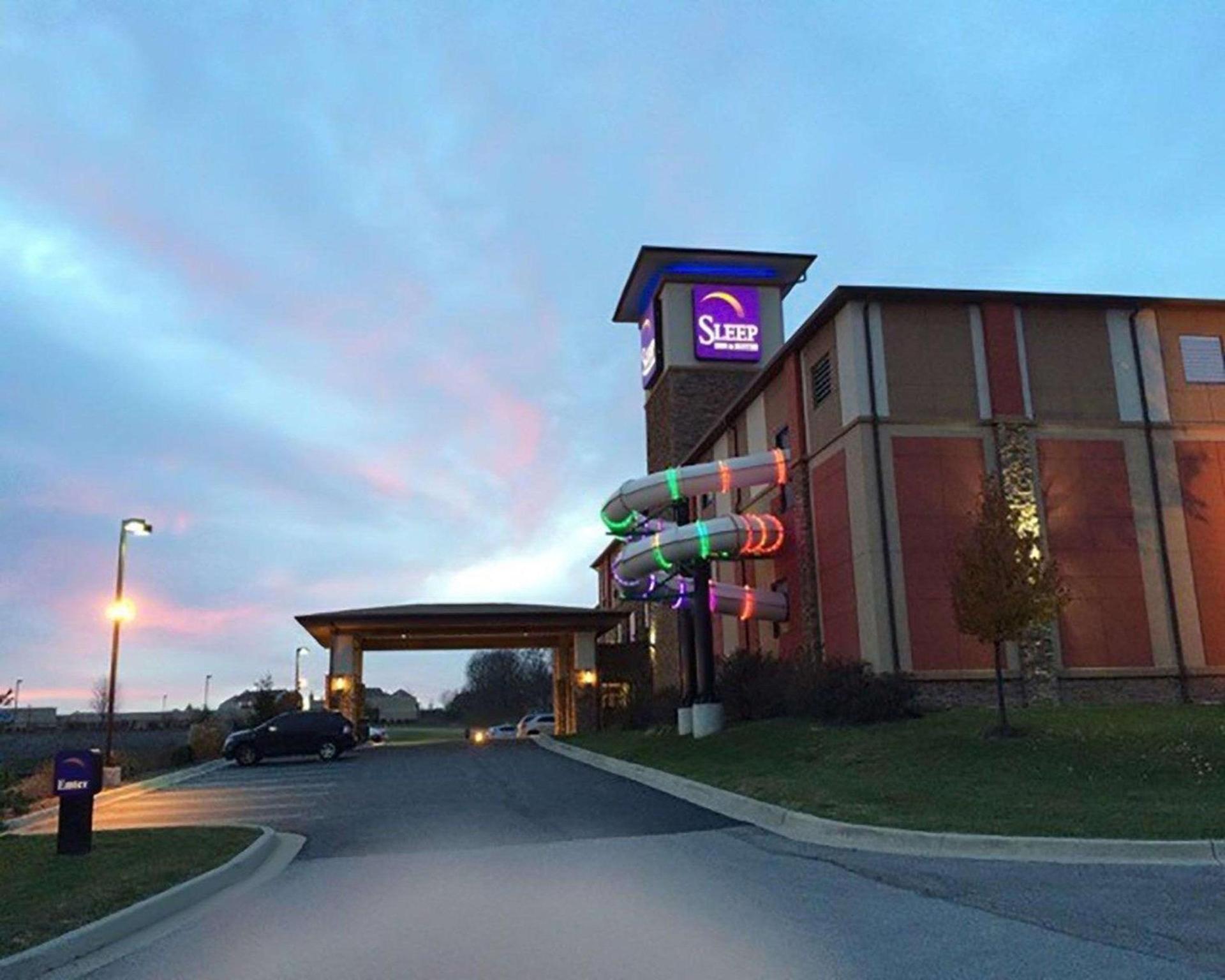 Sleep Inn & Suites Indoor Waterpark — hotel in Liberty