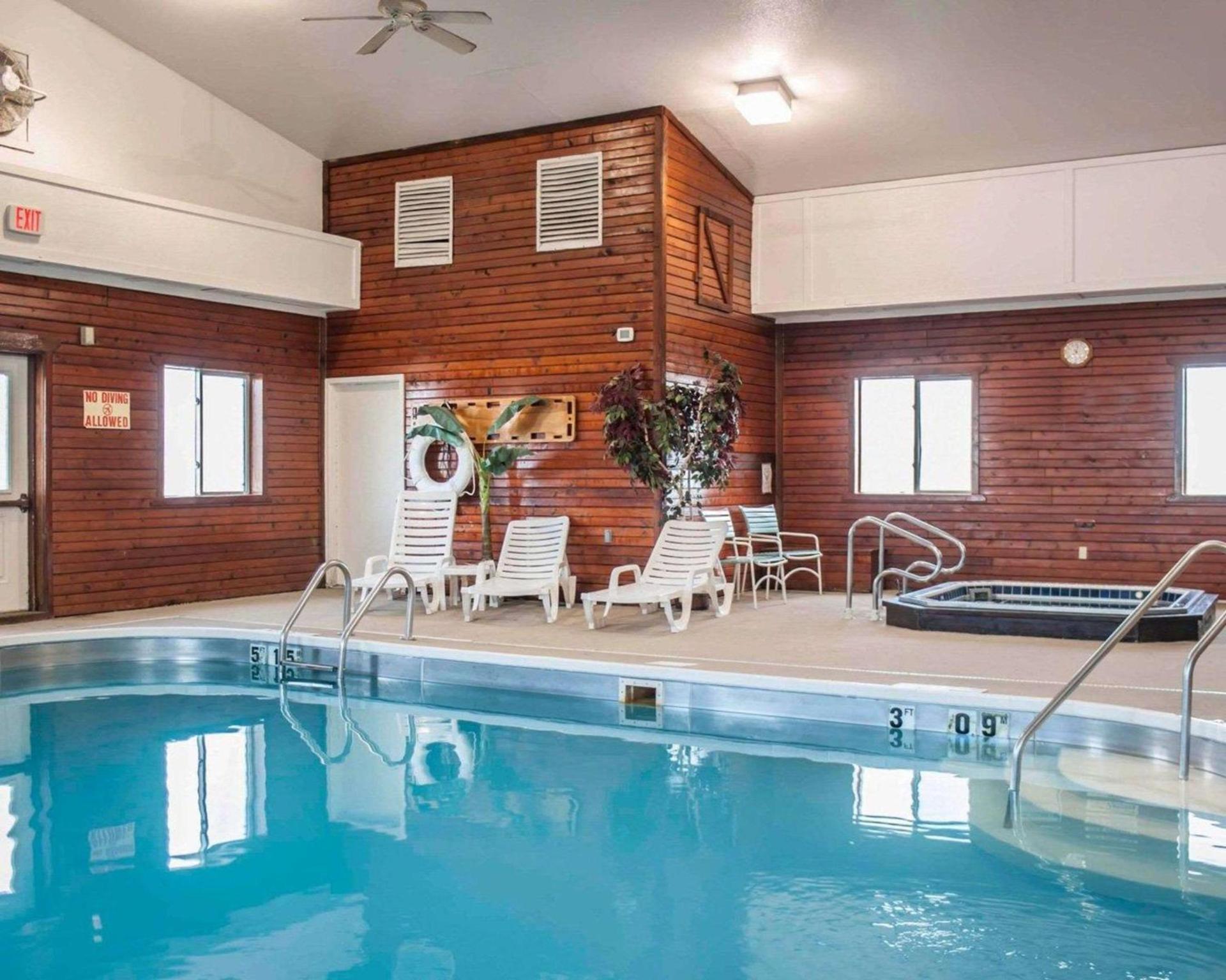 Quality Inn & Suites Boonville - Columbia — hotel in Boonville