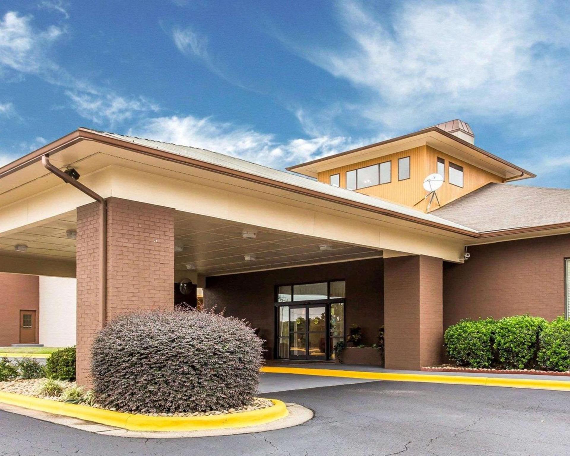 Quality Suites Hickory South — hotel in Hickory
