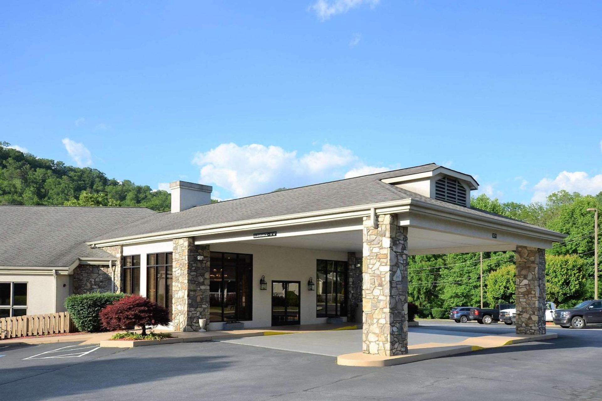 Quality Inn Cherokee Riverside — hotel in Cherokee
