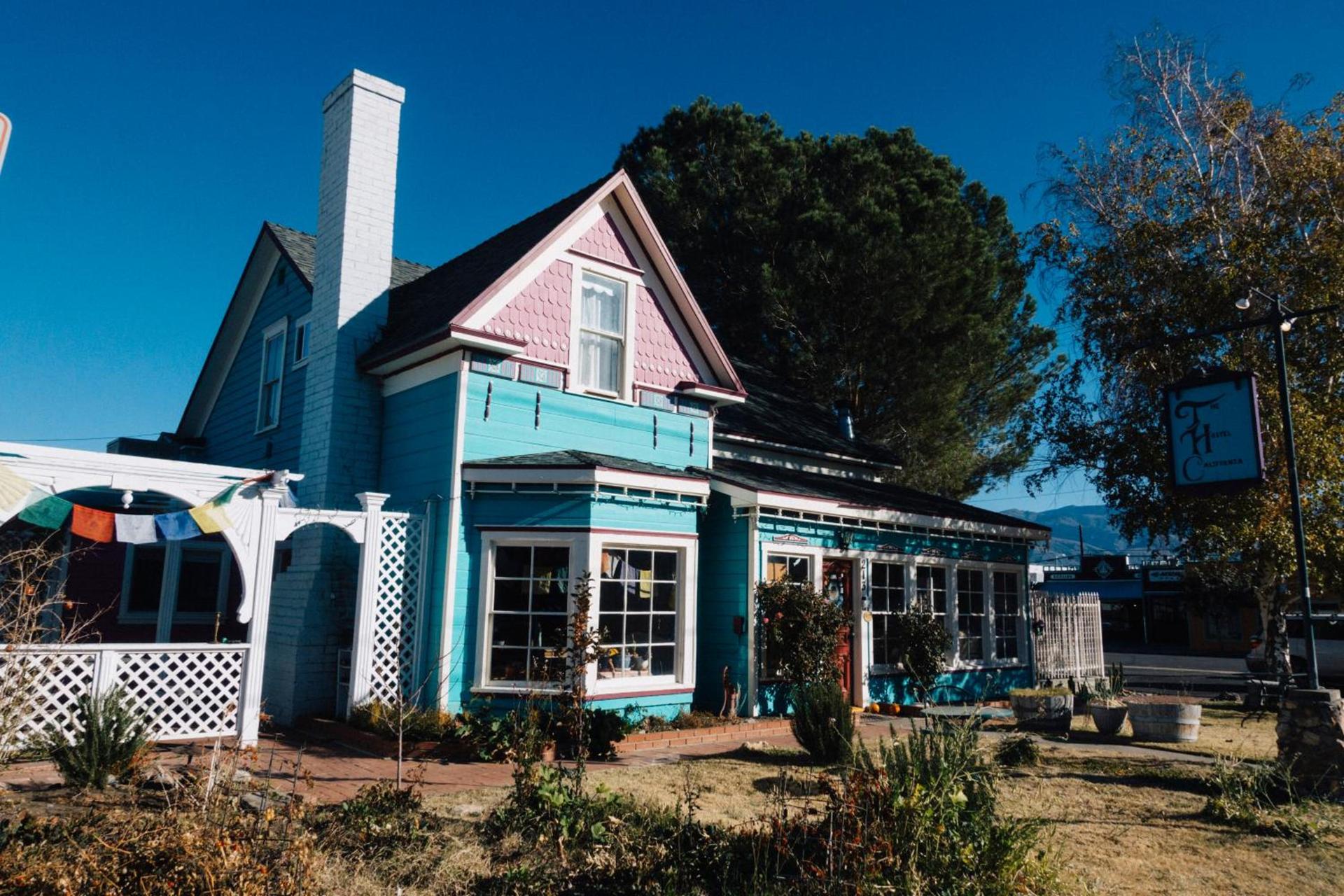 The Hostel California — hotel in Bishop