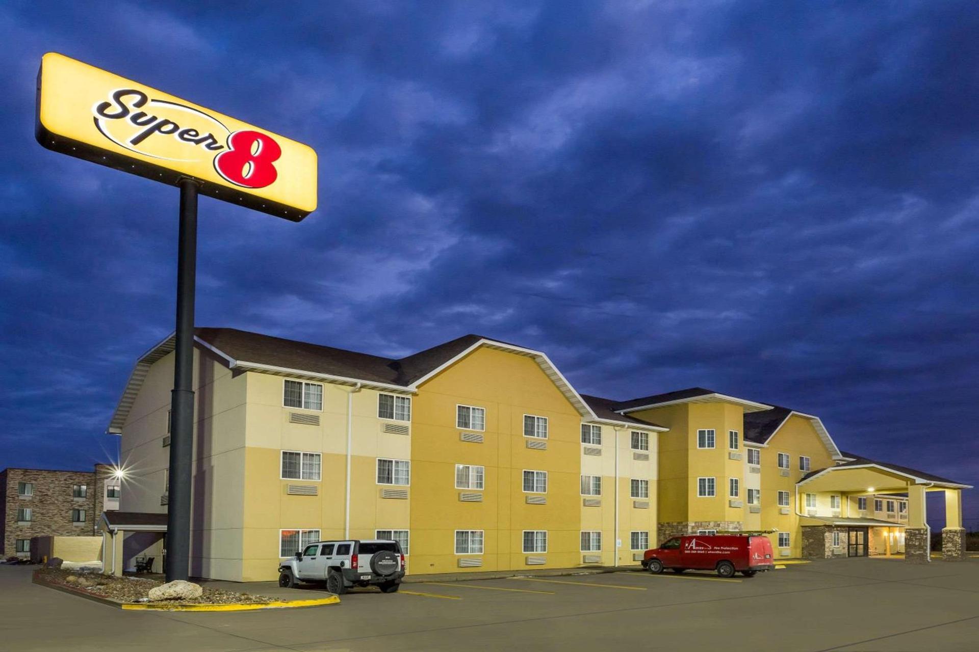 Super 8 by Wyndham Altoona — hotel in Altoona
