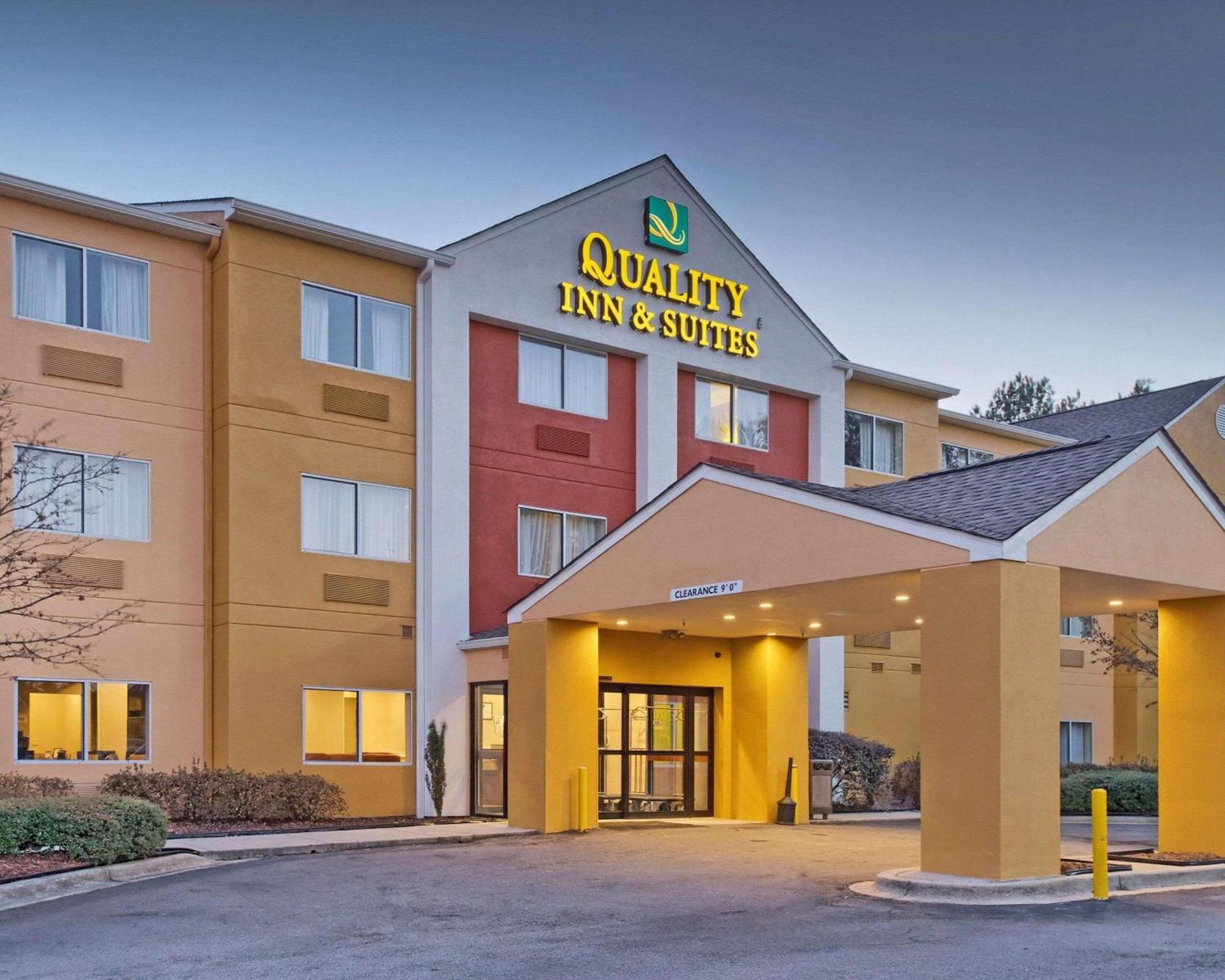 Quality Inn & Suites Birmingham - Highway 280 — hotel in Birmingham