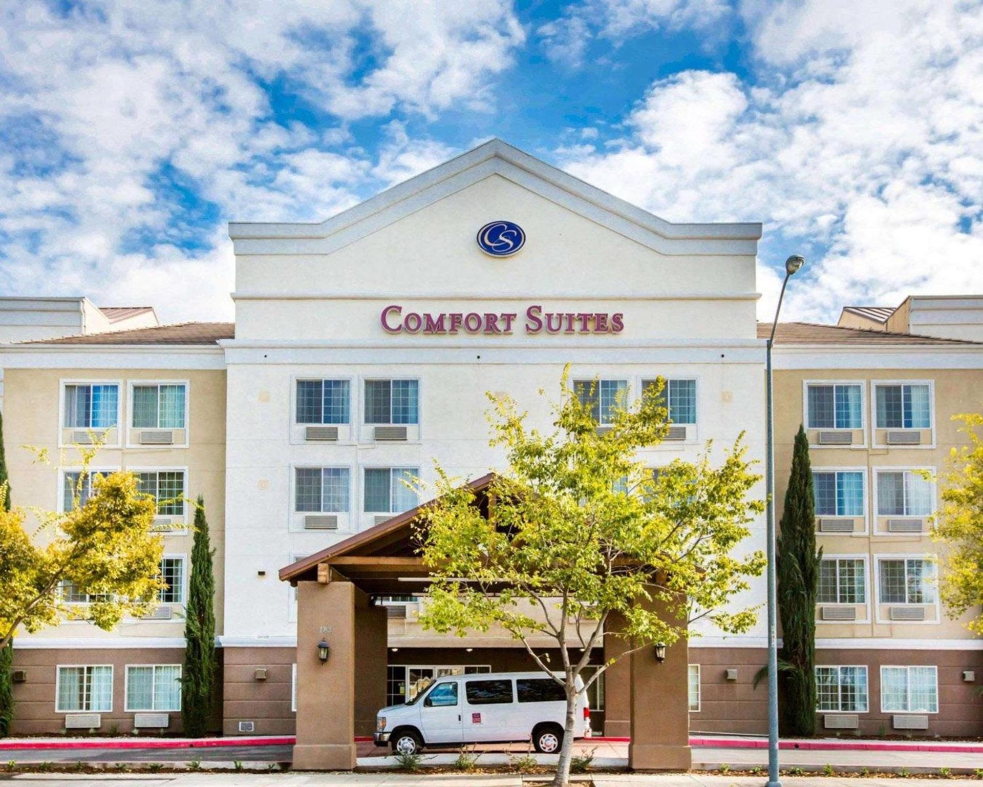 Comfort Suites Clovis - Fresno — hotel in Clovis