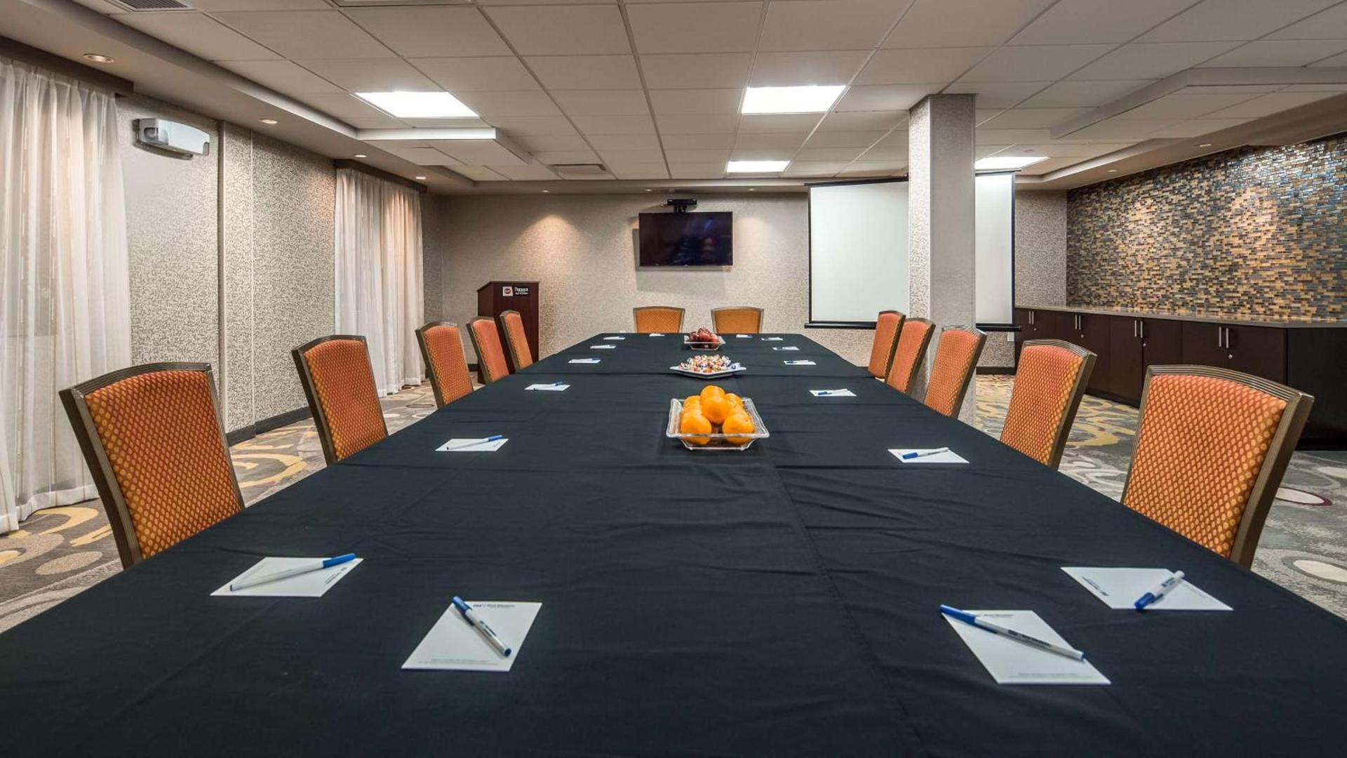Best Western Premier NYC Gateway Hotel — hotel in North Bergen