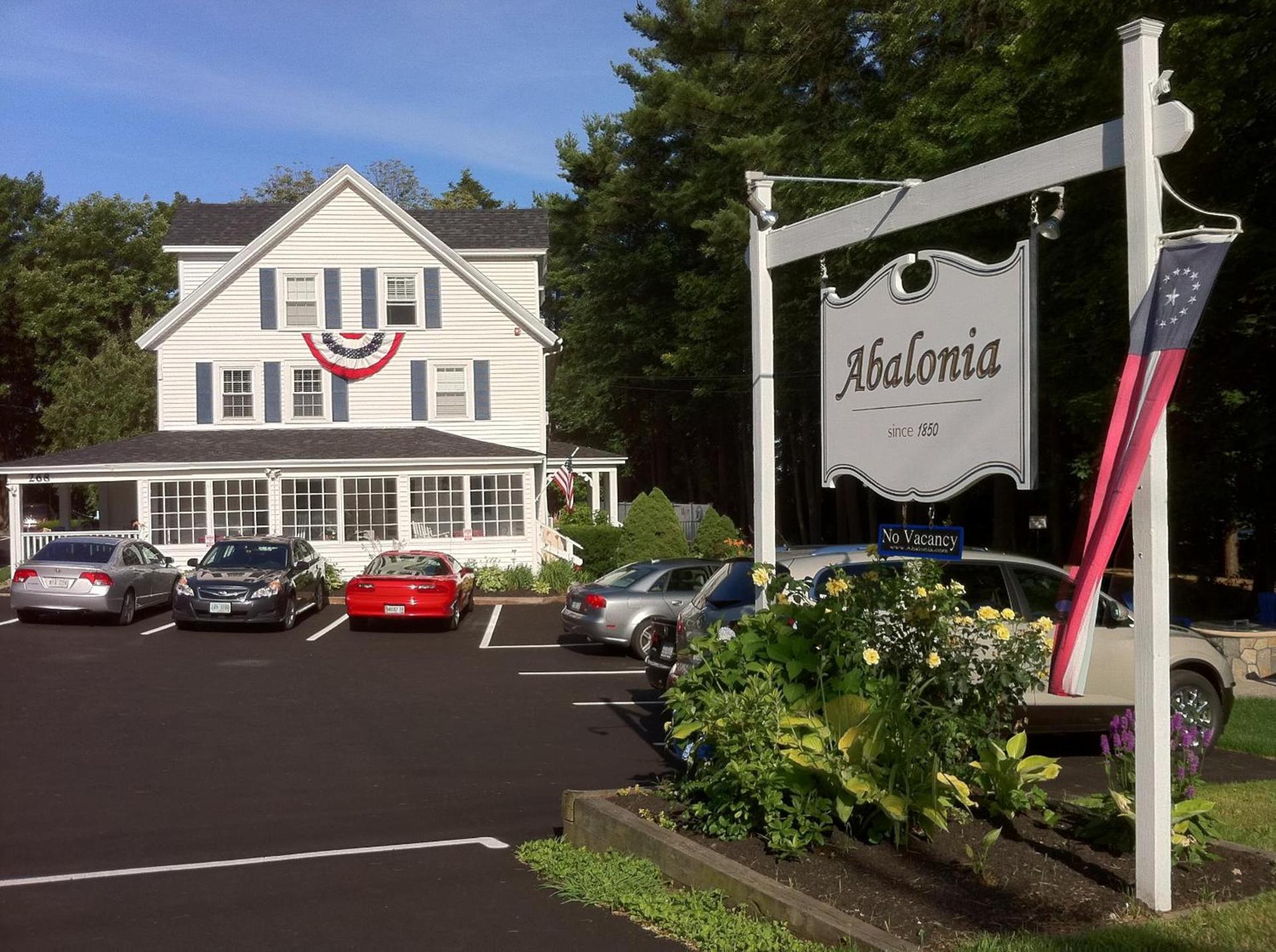 Abalonia Inn — hotel in Ogunquit