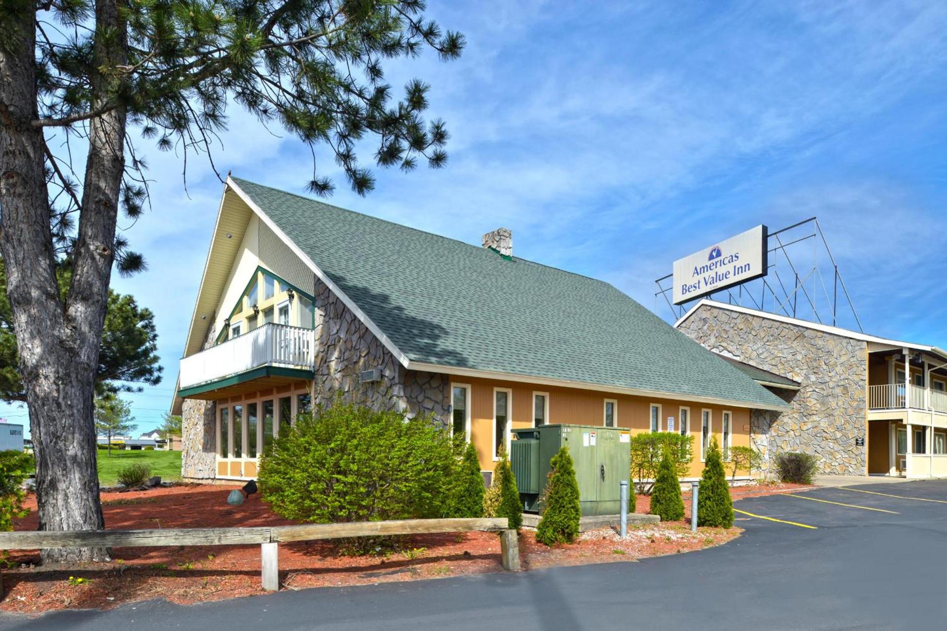 Americas Best Value Inn Plattsburgh — hotel in Plattsburgh