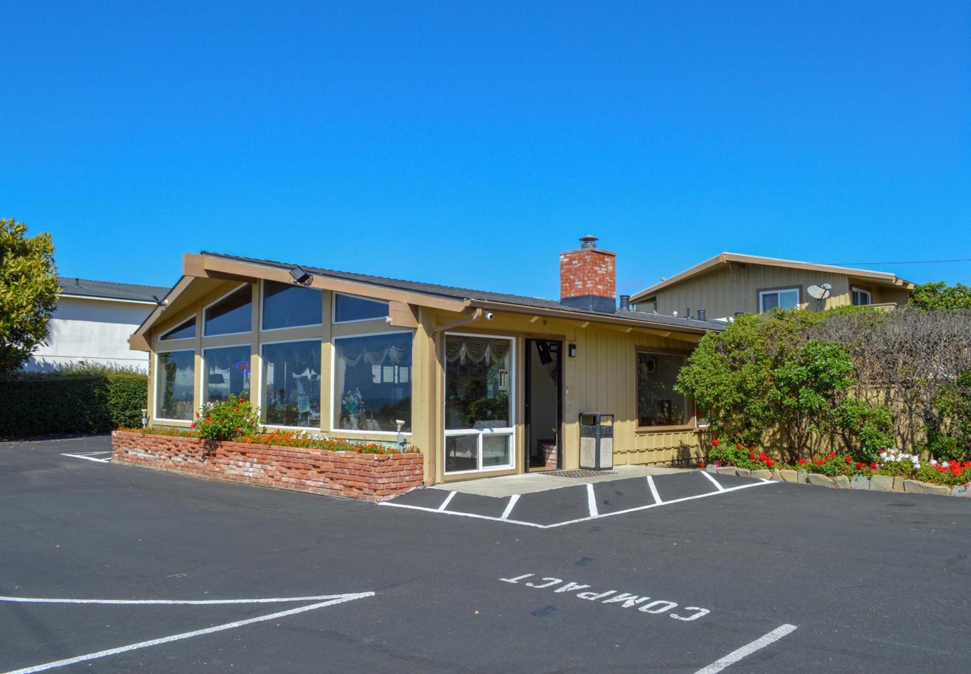 Silver Surf Motel — hotel in San Simeon