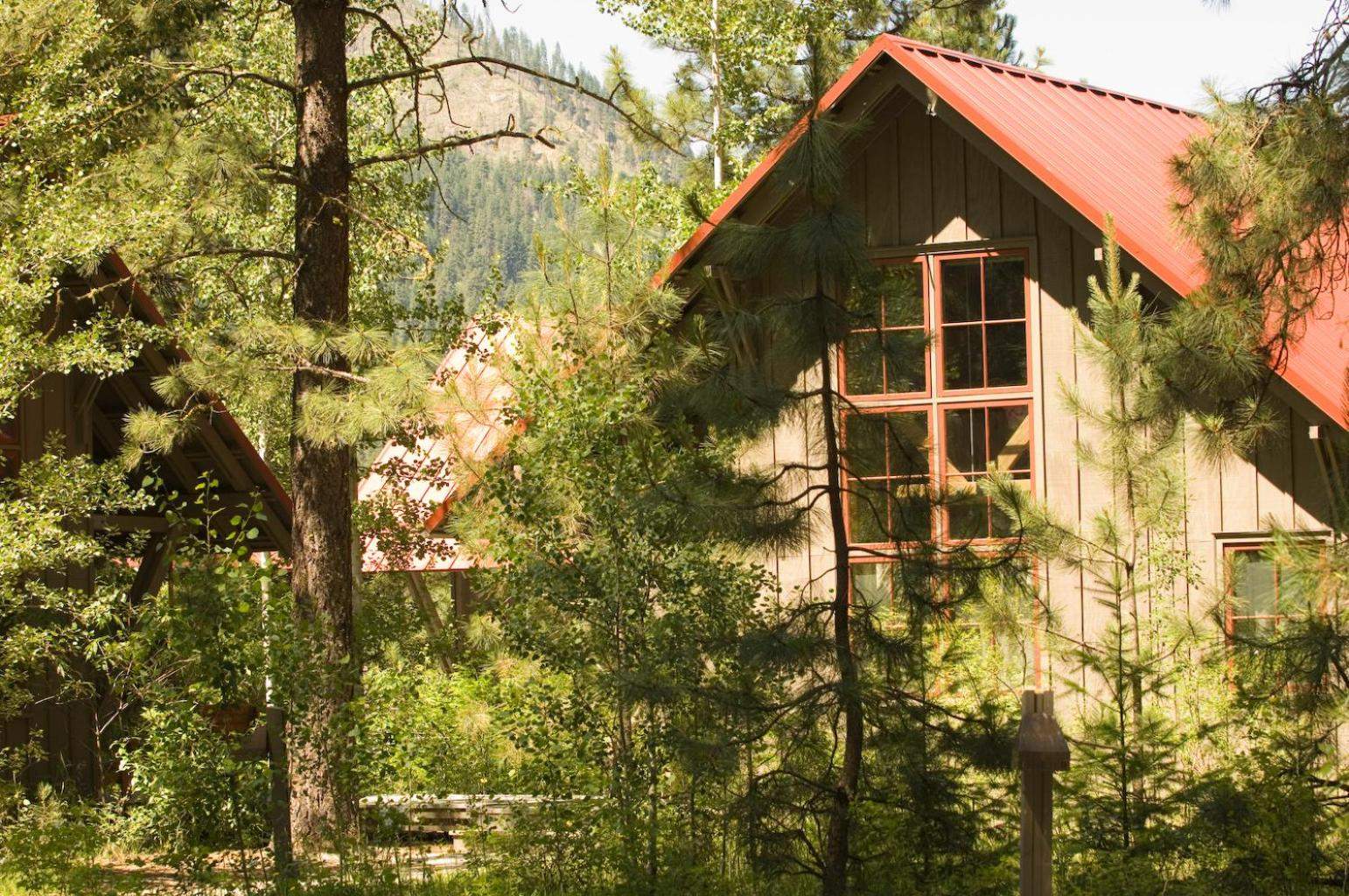 Sleeping Lady Mountain Resort & Spa