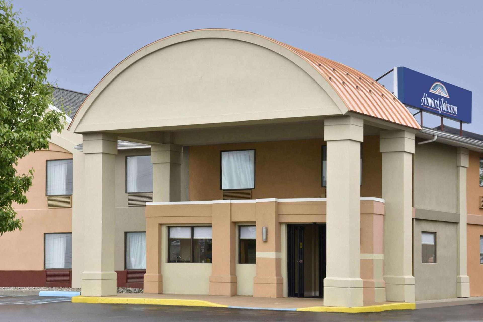 Howard Johnson by Wyndham Allentown/Dorney Hotel & Suites — hotel in Allentown
