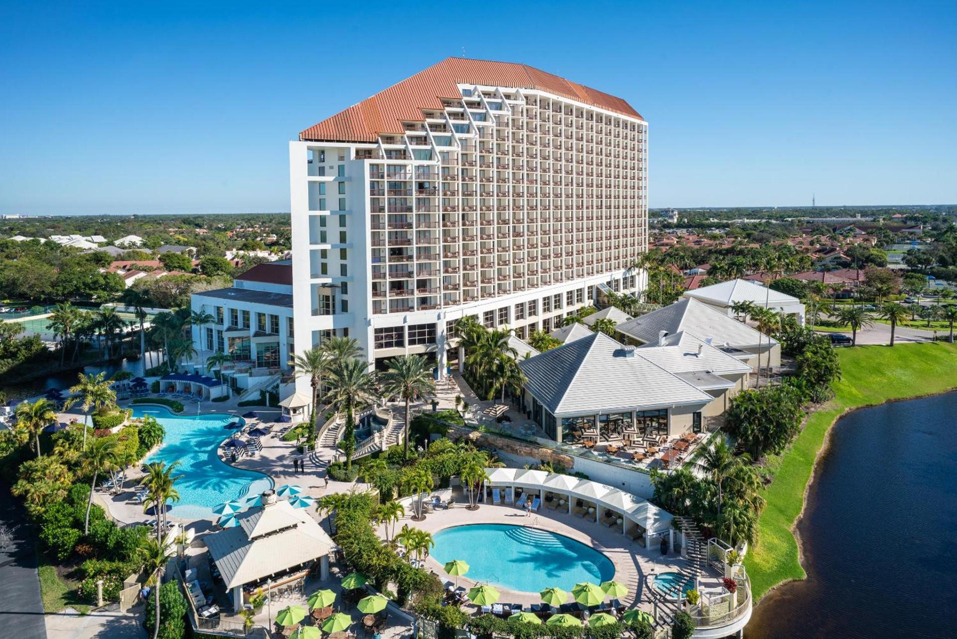 Naples Grande Beach Resort — hotel in Naples