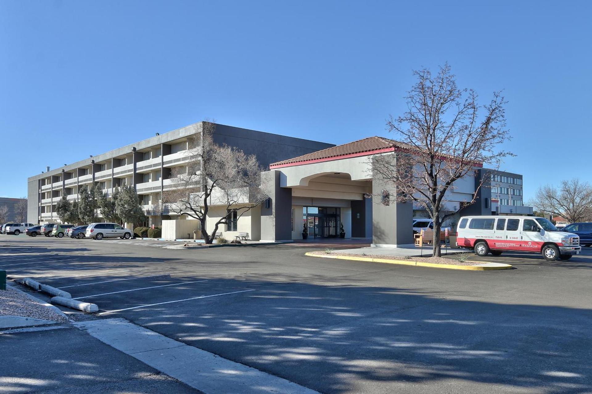 Ramada by Wyndham Albuquerque Midtown — hotel in Albuquerque