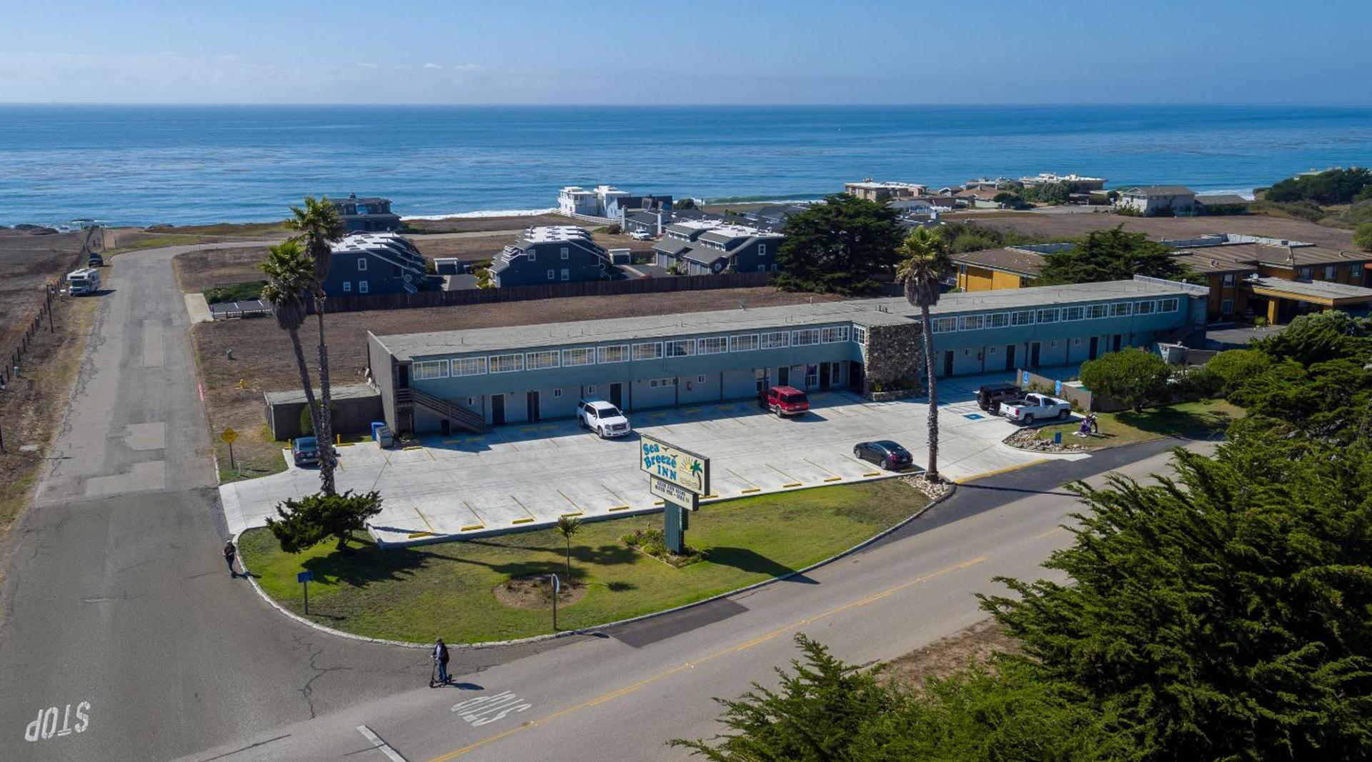 Sea Breeze Inn - San Simeon — hotel in San Simeon