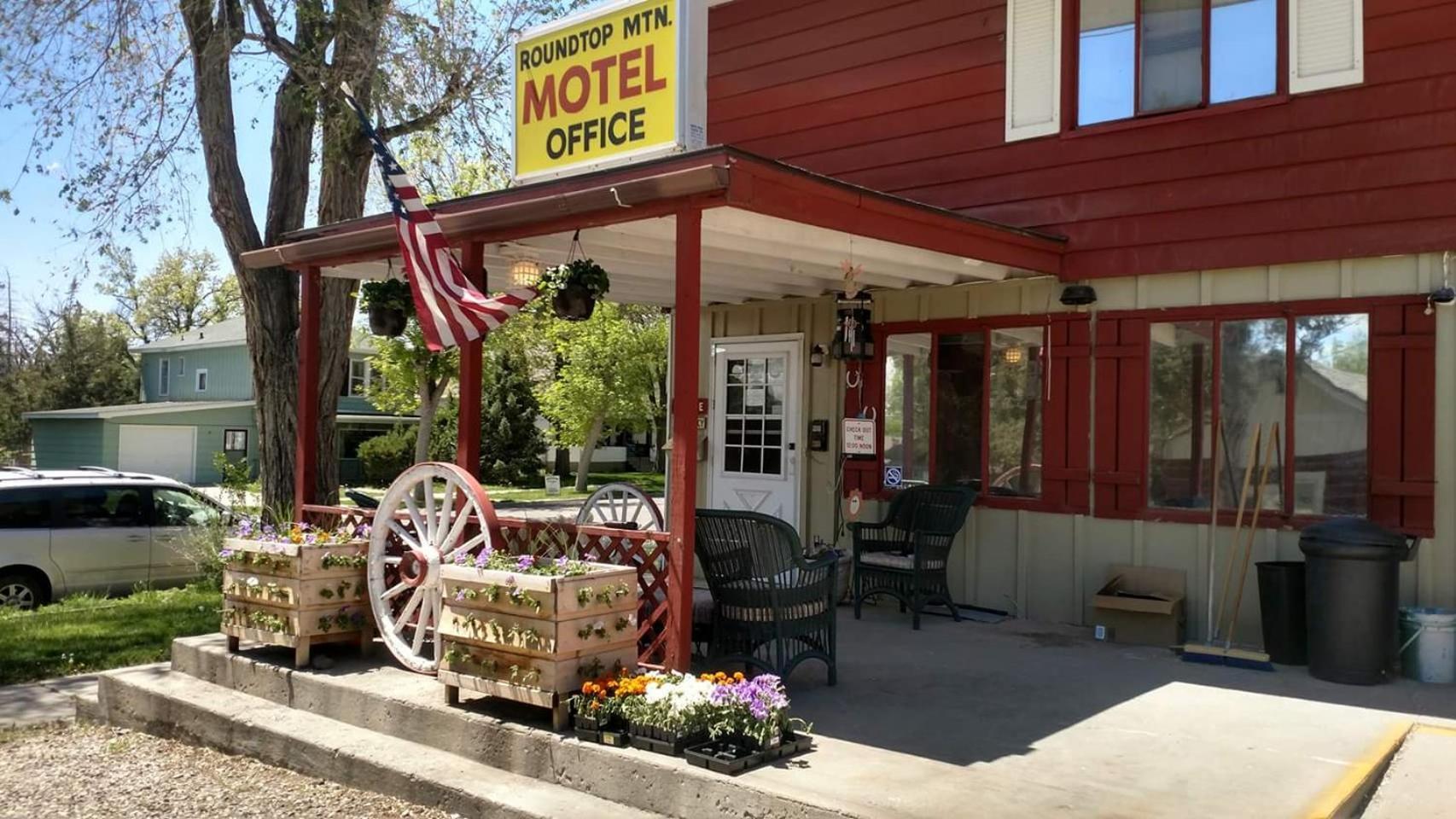 Roundtop Mountain Vista - Cabins and Motel — hotel in Thermopolis
