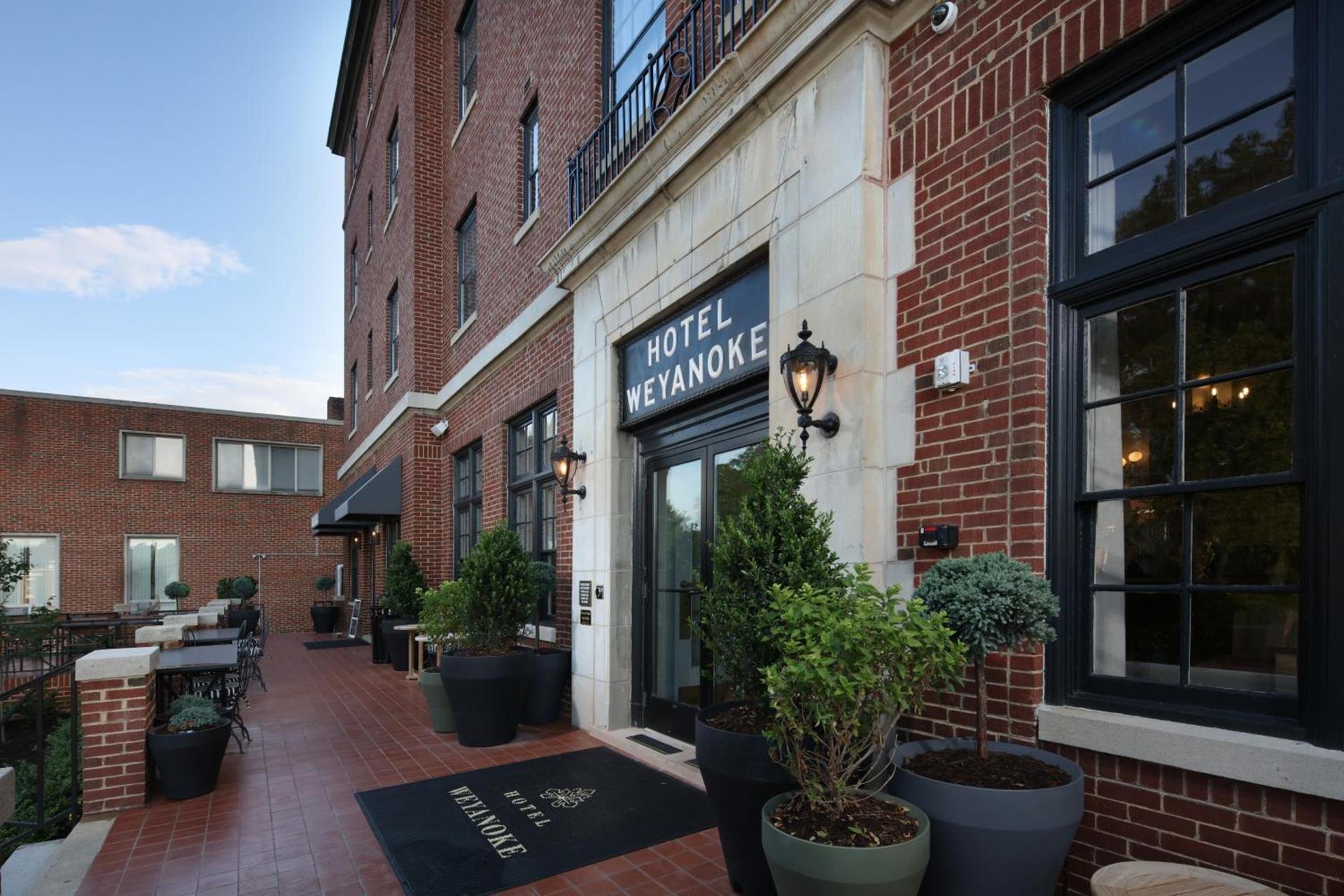 Hotel Weyanoke — hotel in Farmville