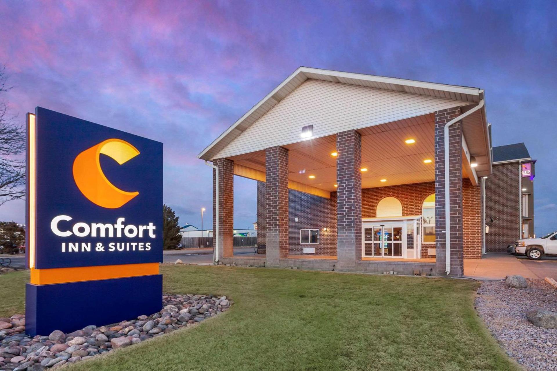 Comfort Inn & Suites Hays I-70 — hotel in Hays