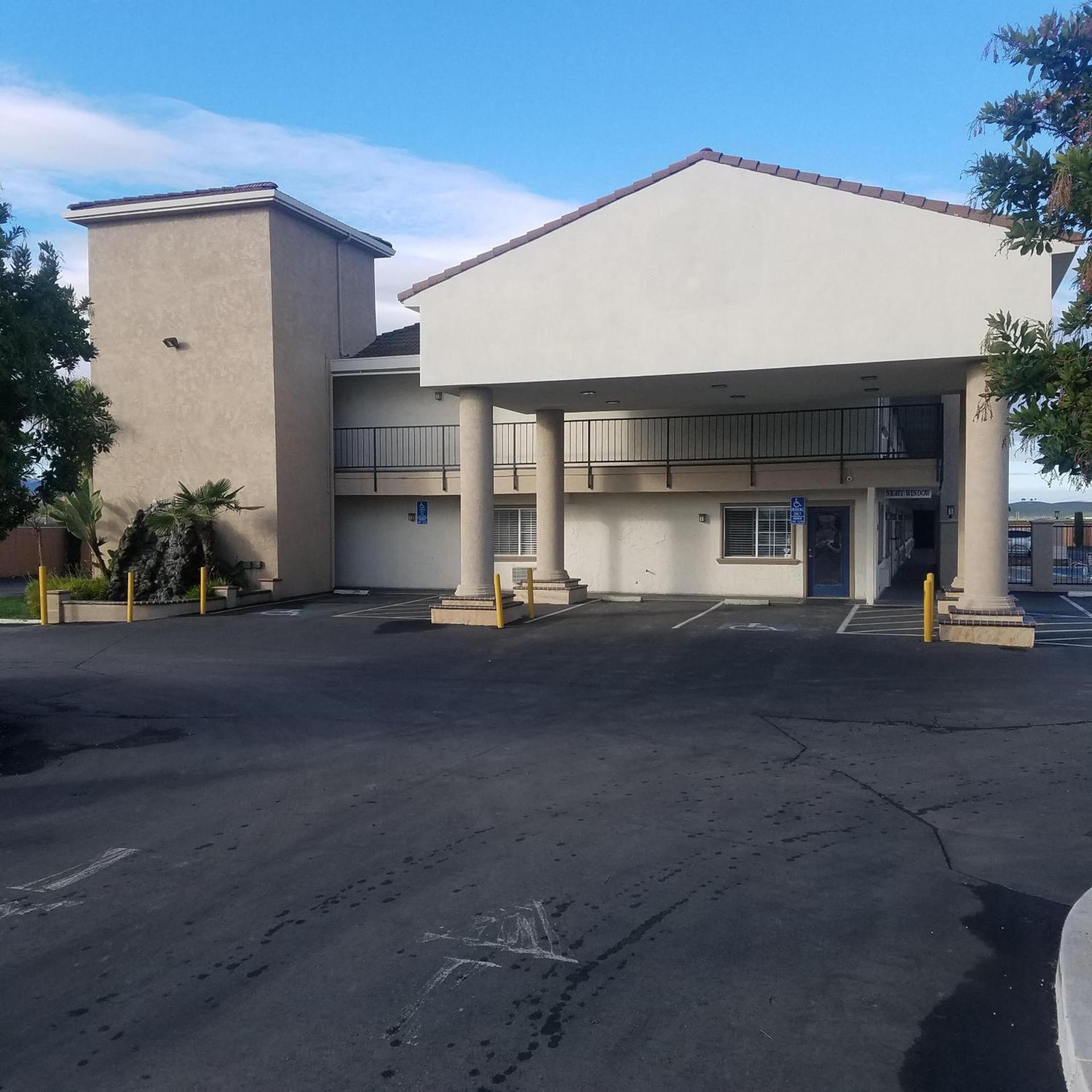 SureStay Hotel by Best Western Hollister — hotel in Hollister