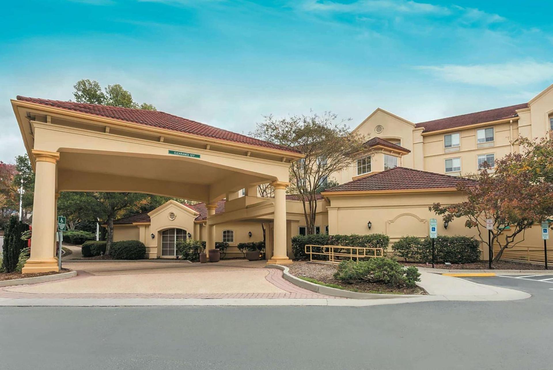 La Quinta by Wyndham Raleigh/Durham Southpoint — hotel in Durham