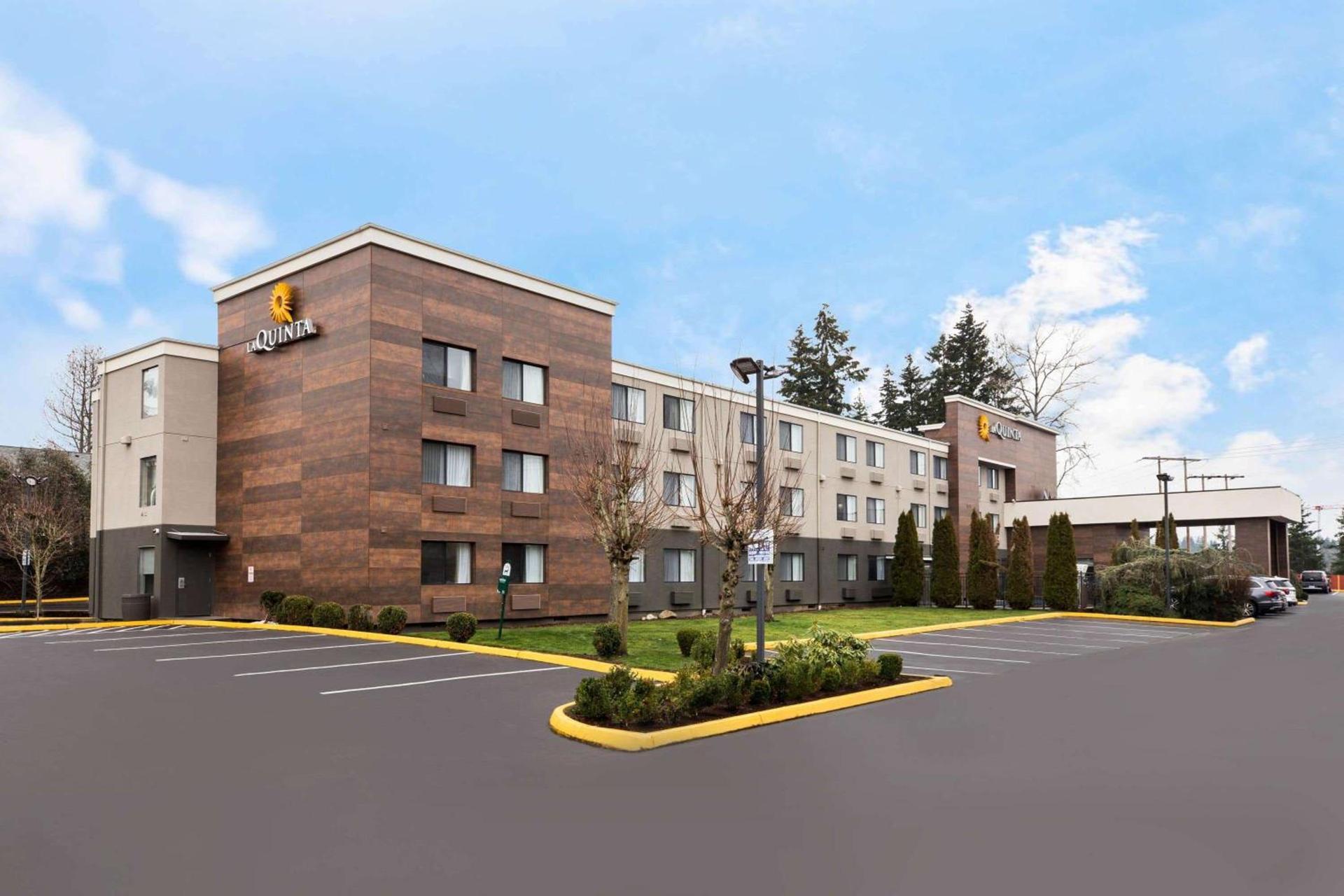 La Quinta Inn by Wyndham Everett — hotel in Everett