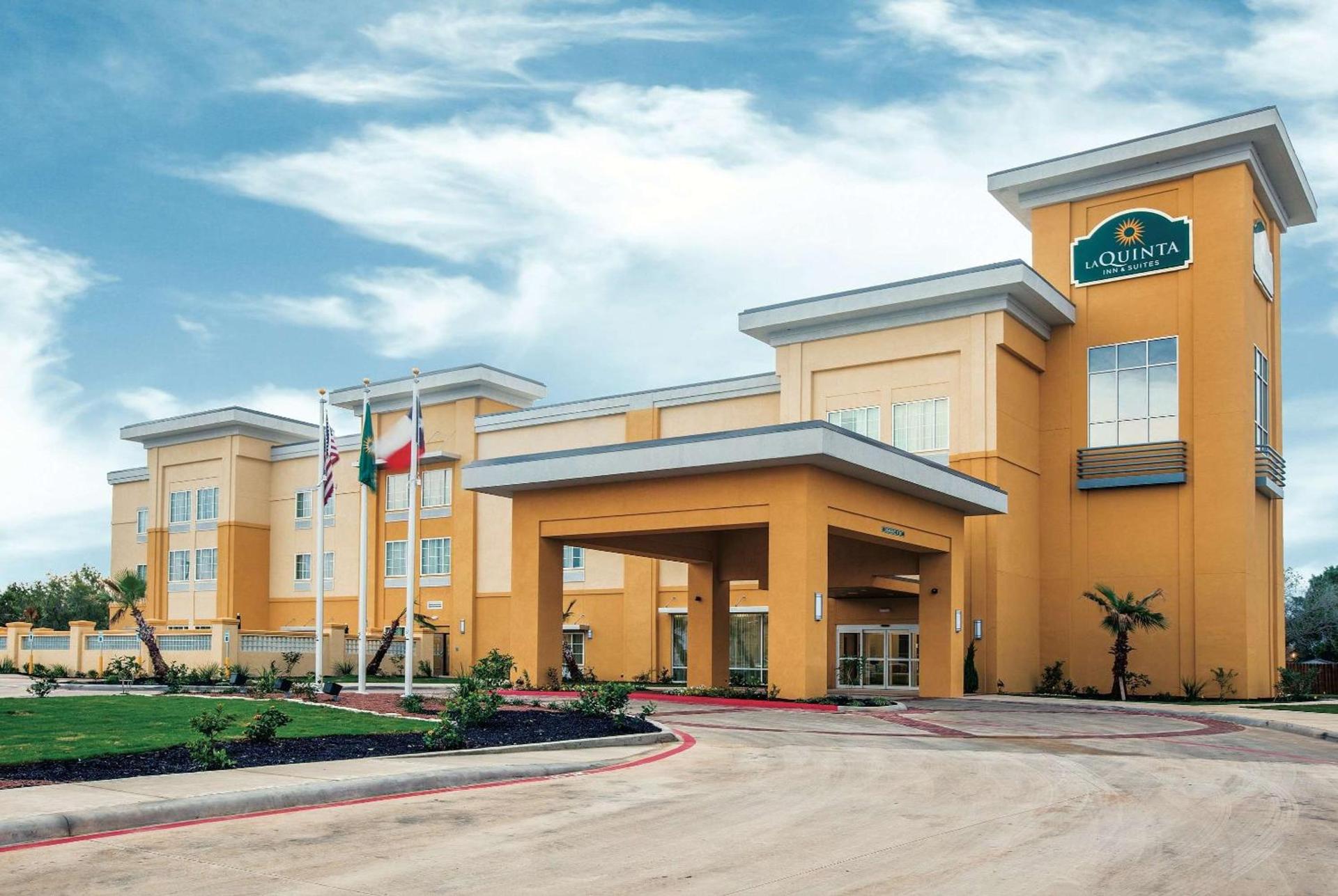La Quinta by Wyndham Cotulla — hotel in Cotulla