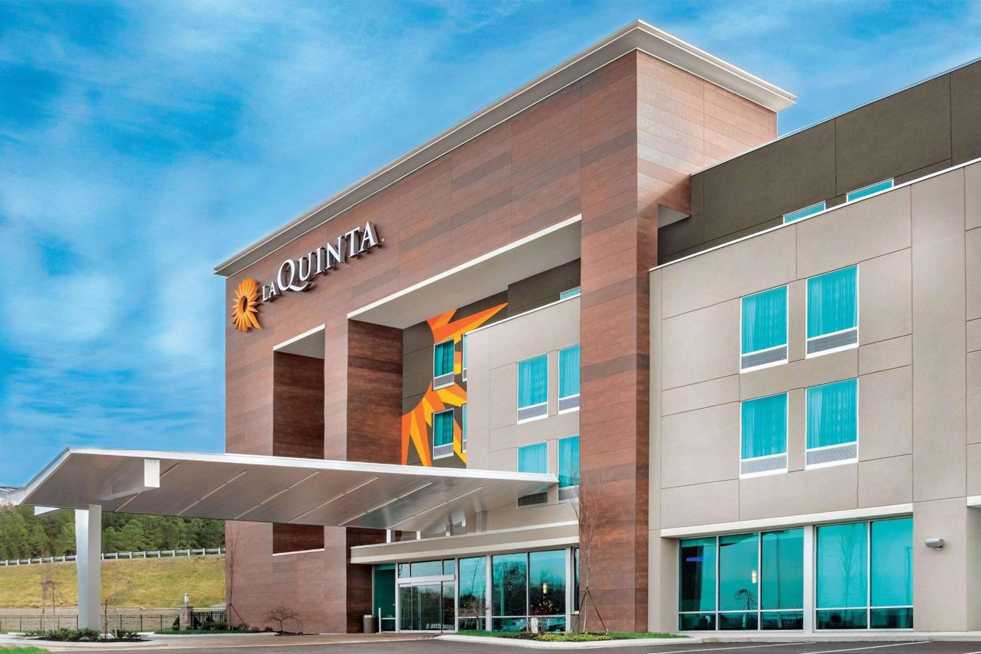 La Quinta Inn & Suites by Wyndham Cleveland near Lee Univ