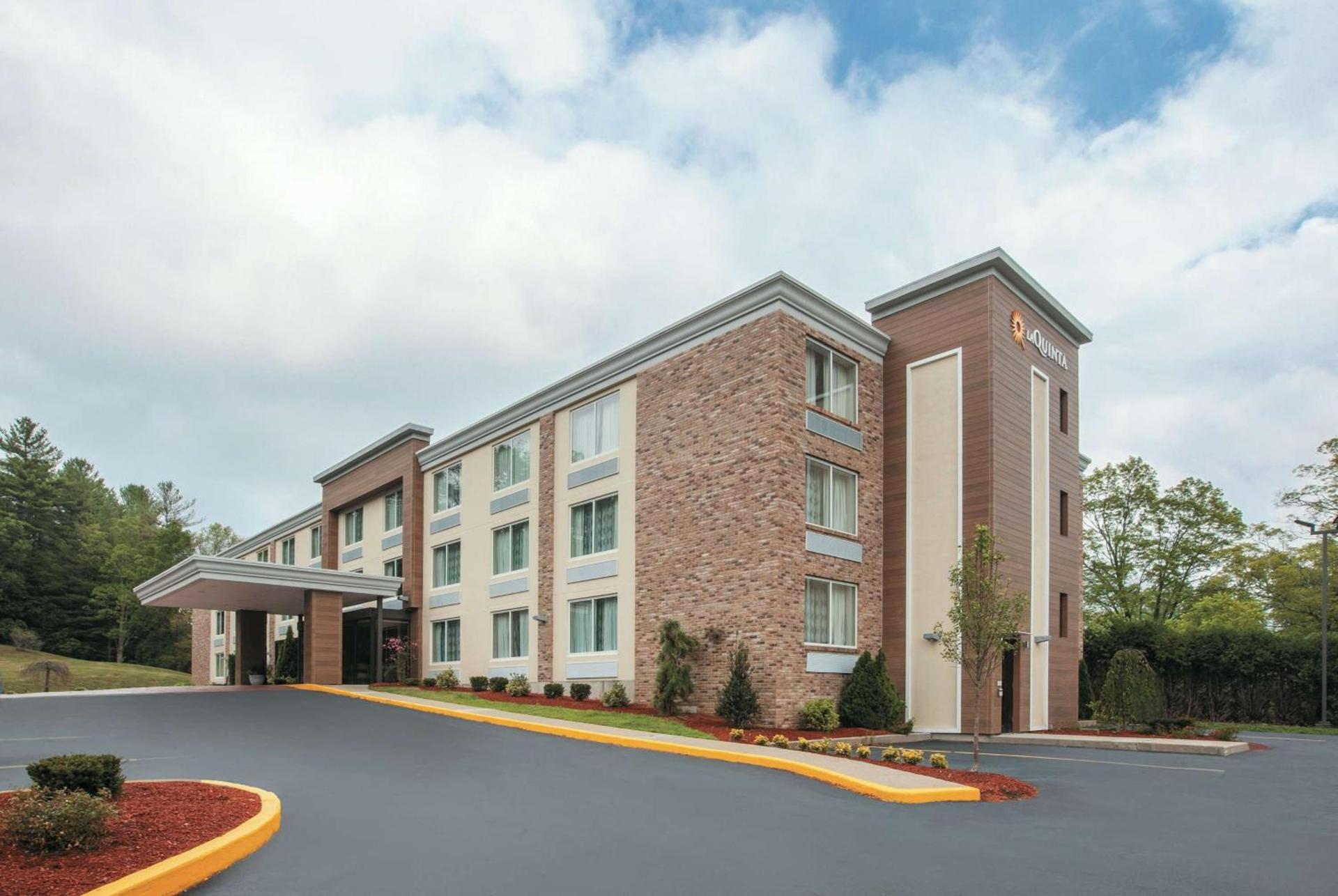 La Quinta by Wyndham Sturbridge — hotel in Sturbridge