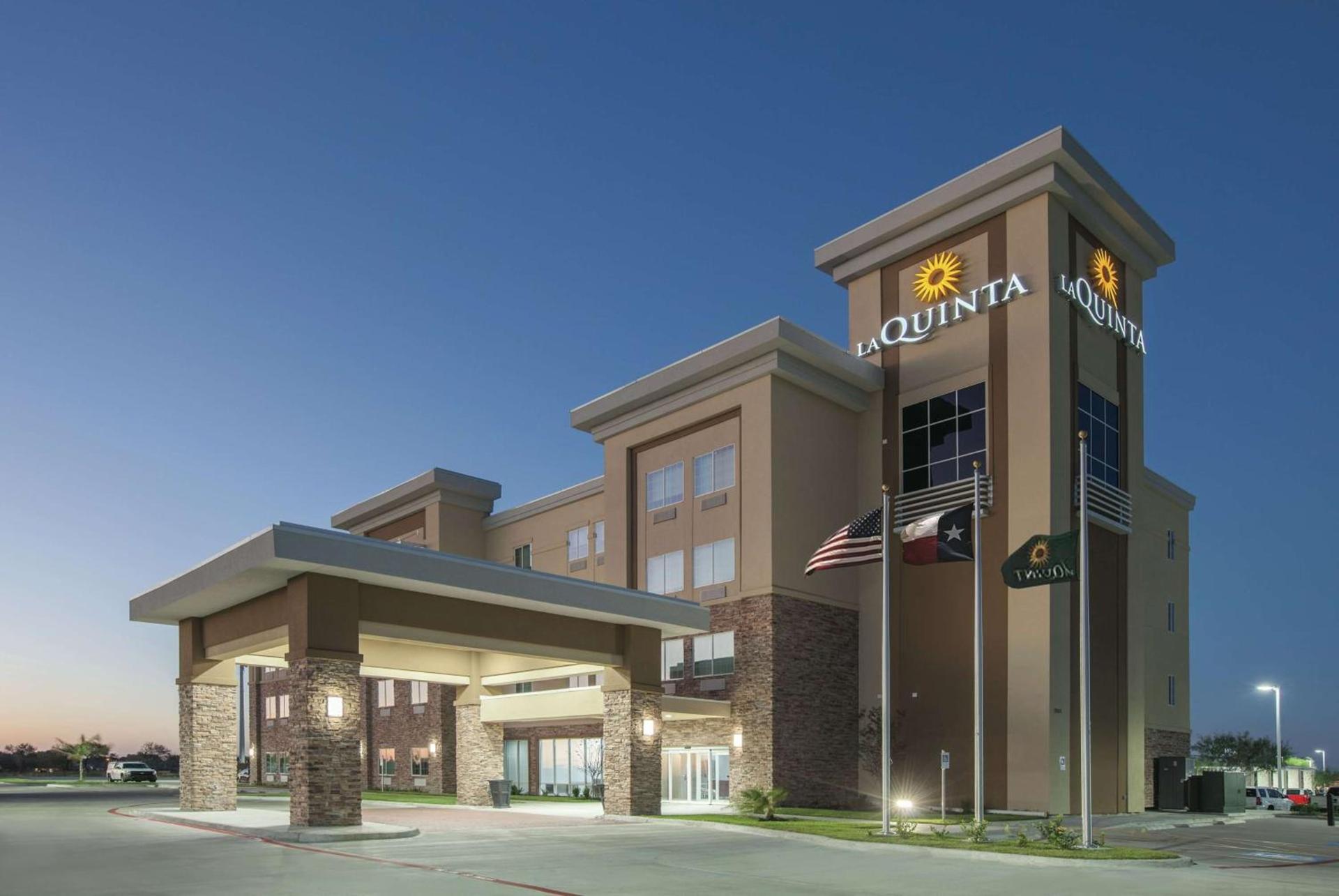 La Quinta by Wyndham Kingsville — hotel in Kingsville