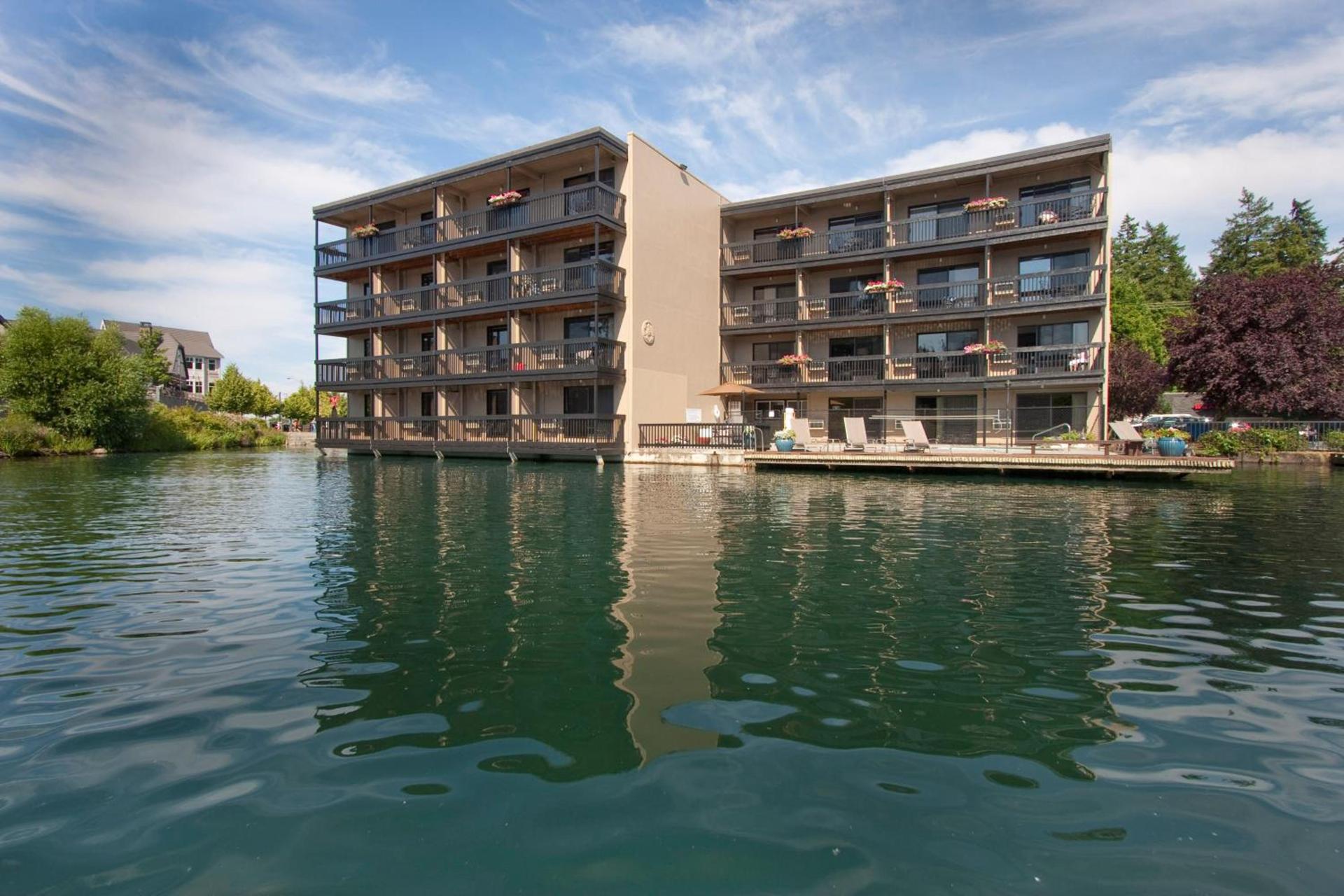 Lakeshore Inn — hotel in Lake Oswego