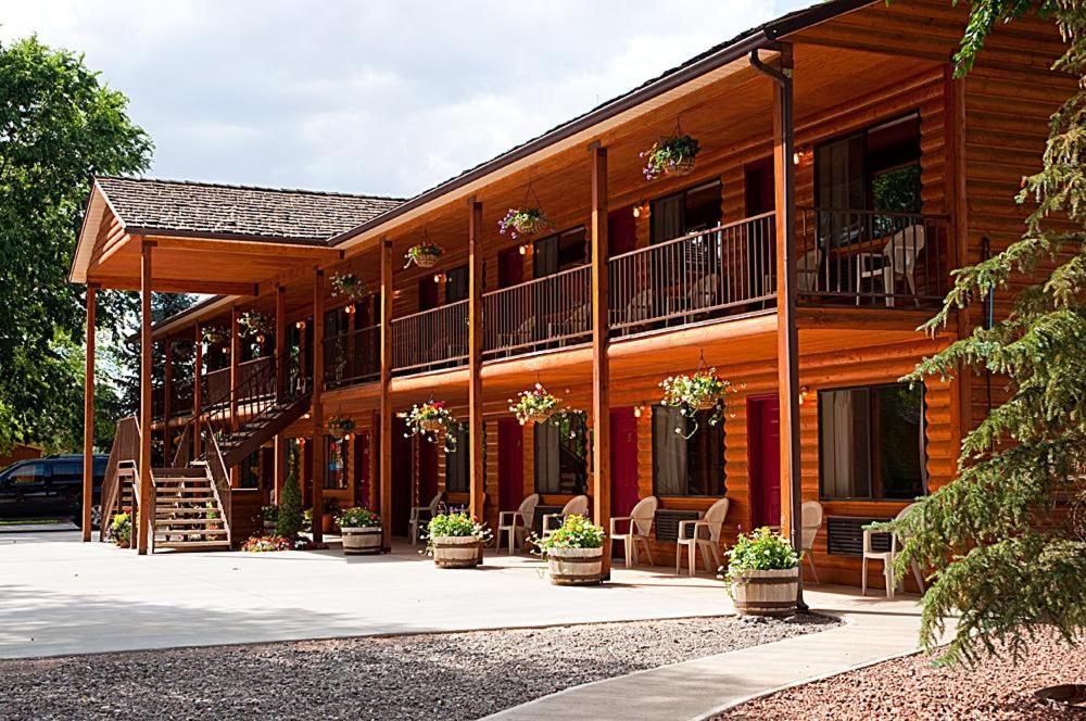 Austin's Chuckwagon Motel — hotel in Torrey