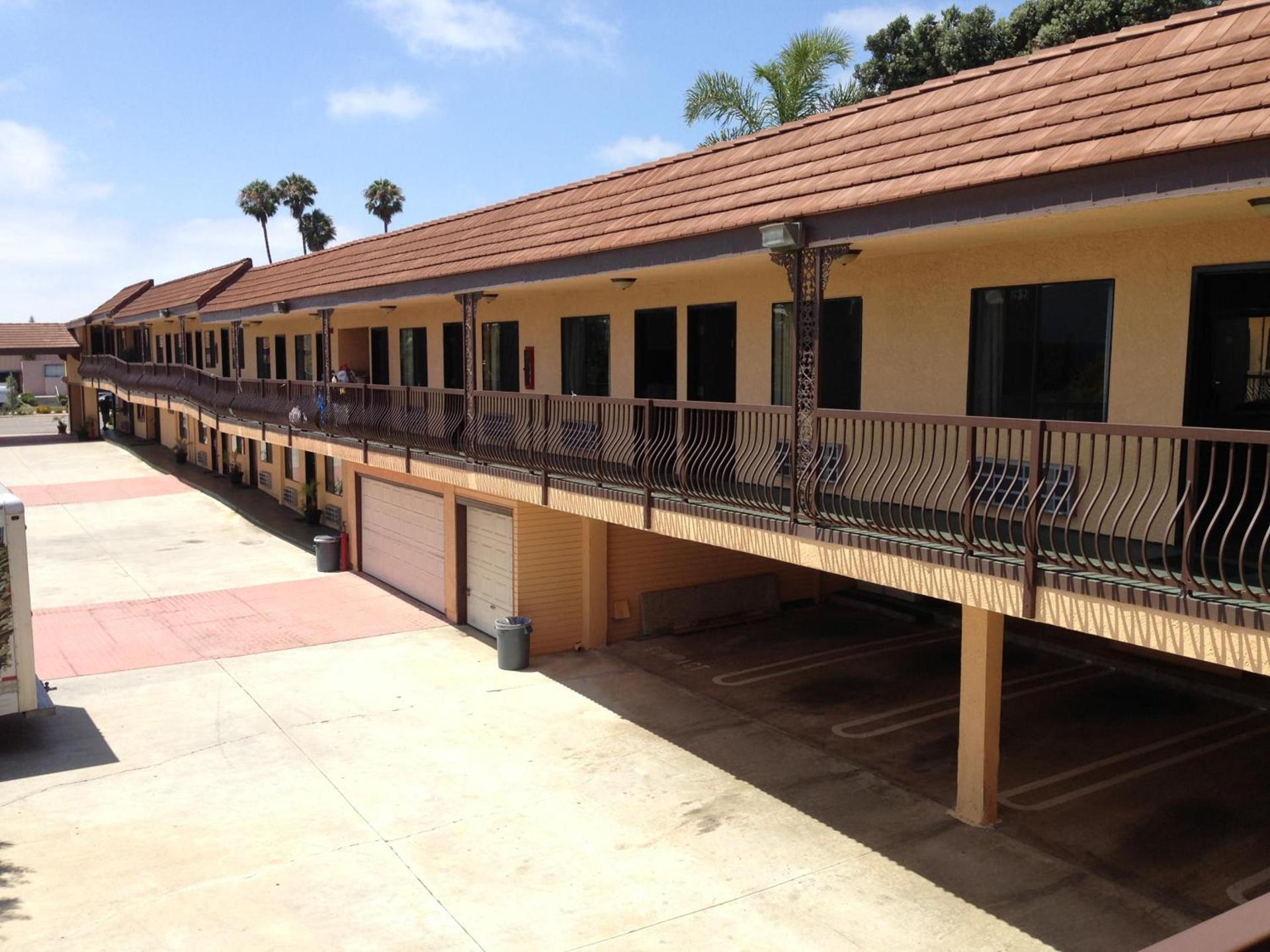 Del Amo Inn — hotel in Torrance