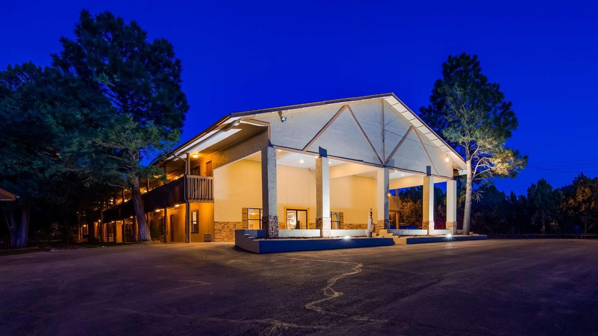 Best Western Pine Springs Inn — hotel in Ruidoso Downs