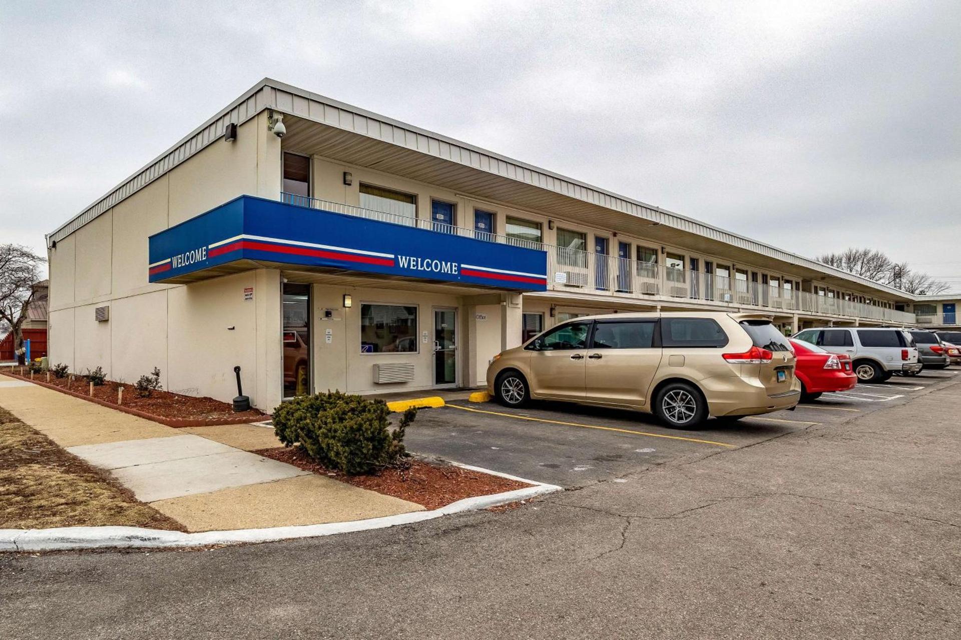 Motel 6-Joliet, IL - I-80 — hotel in Joliet