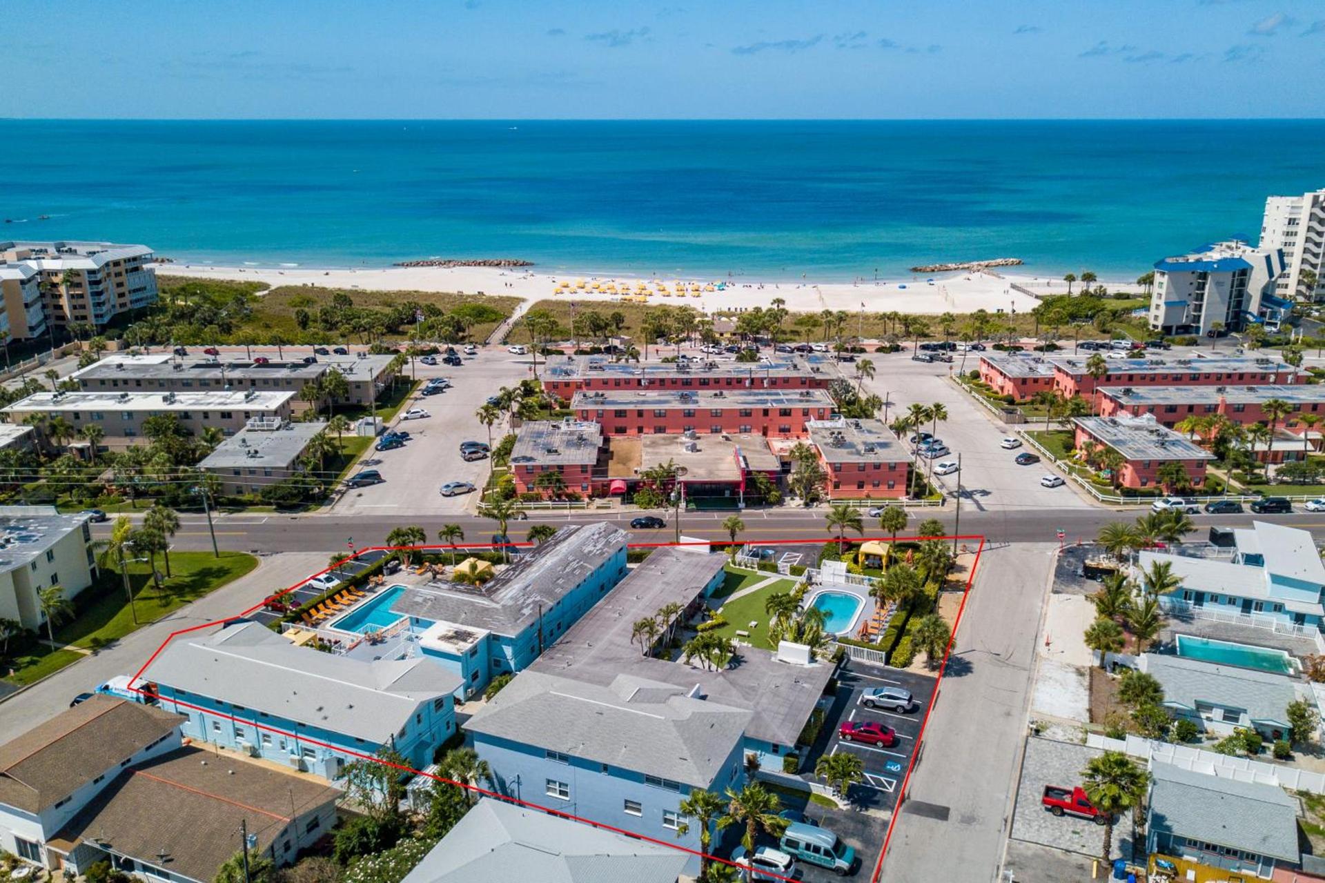 St. Pete Beach Suites — hotel in St Pete Beach