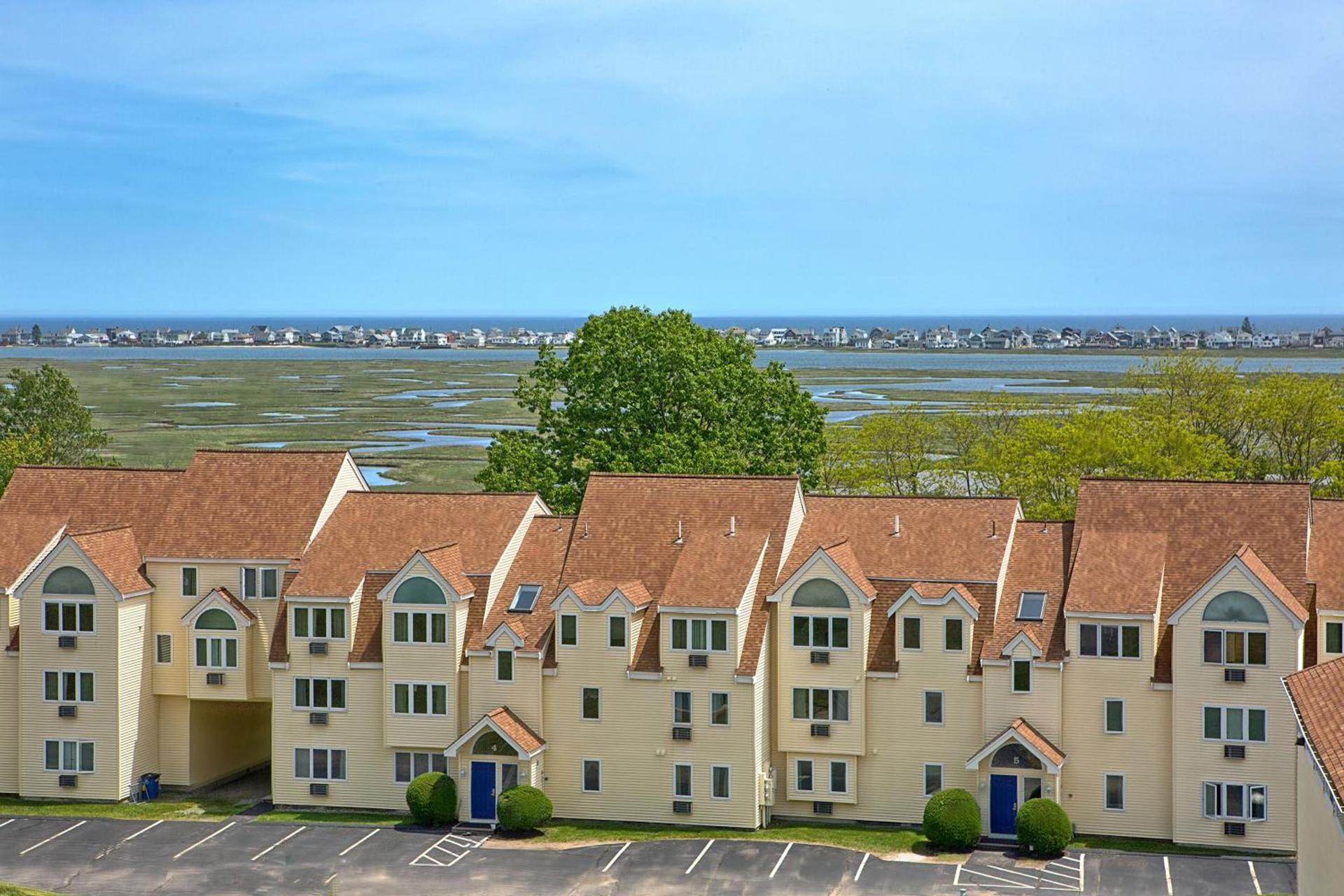 Village By The Sea — hotel in Wells