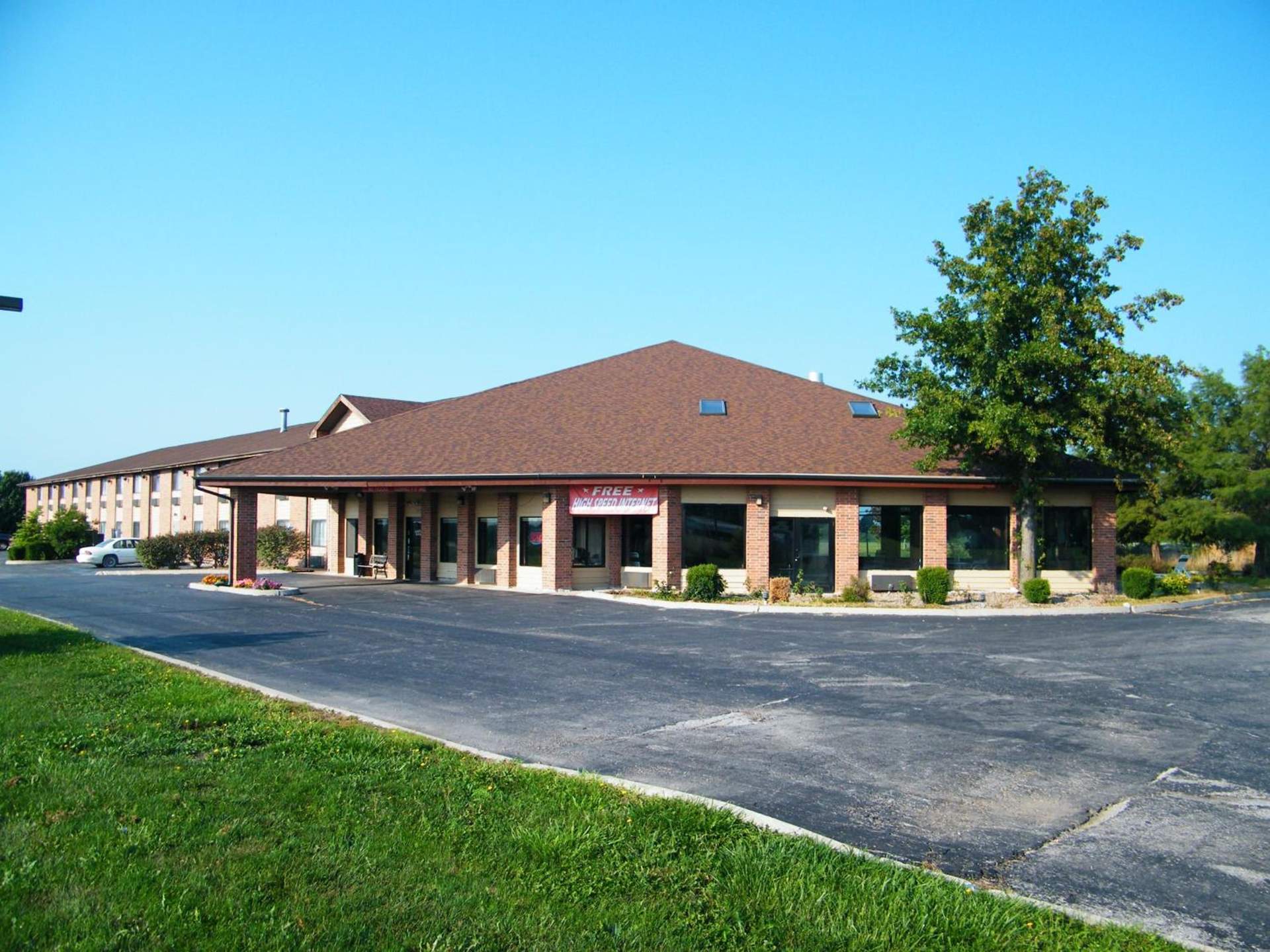 Capital O Amerihost Inn and Suites Mexico Hwy 54 MO