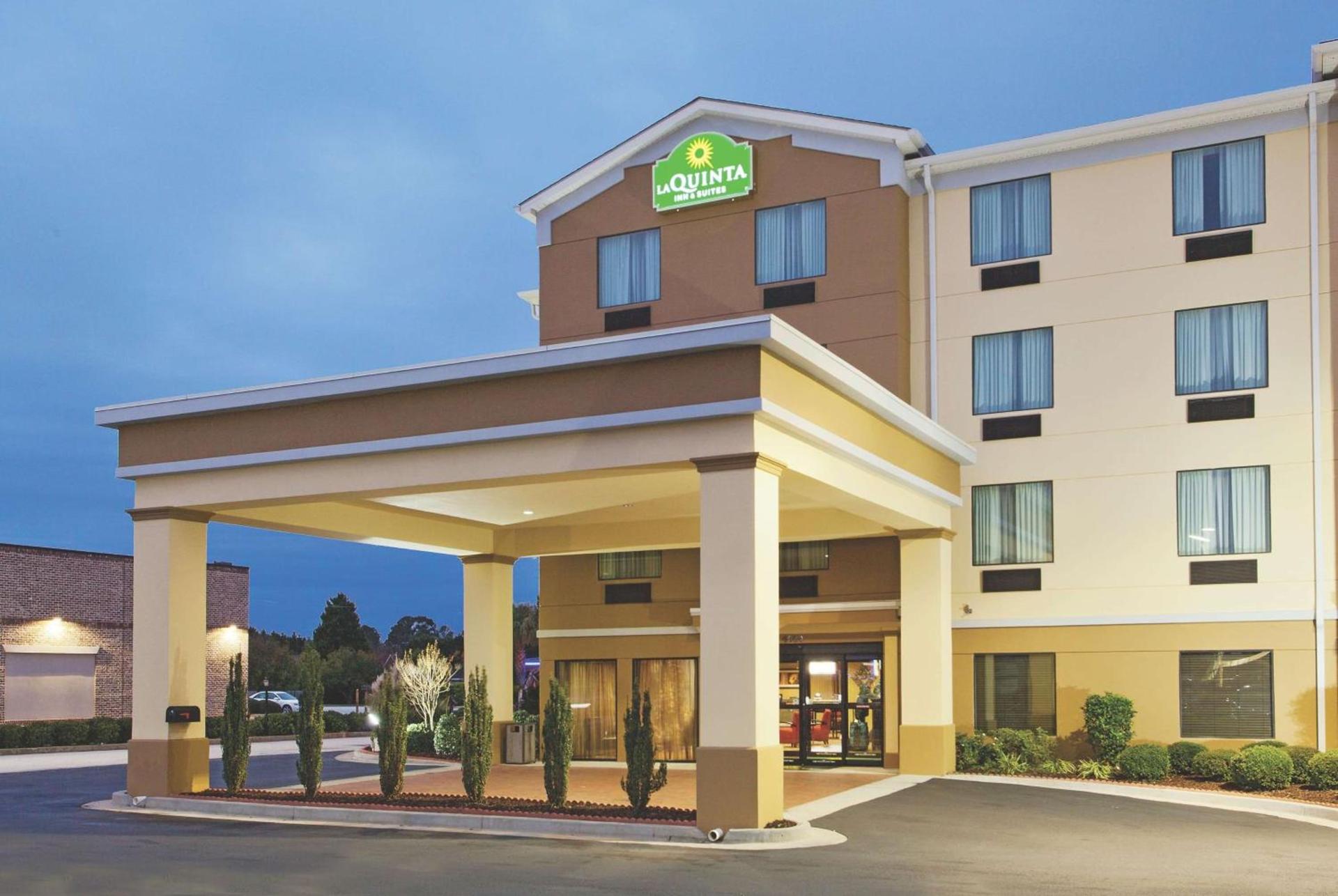La Quinta by Wyndham Warner Robins - Robins AFB — hotel in Warner Robins
