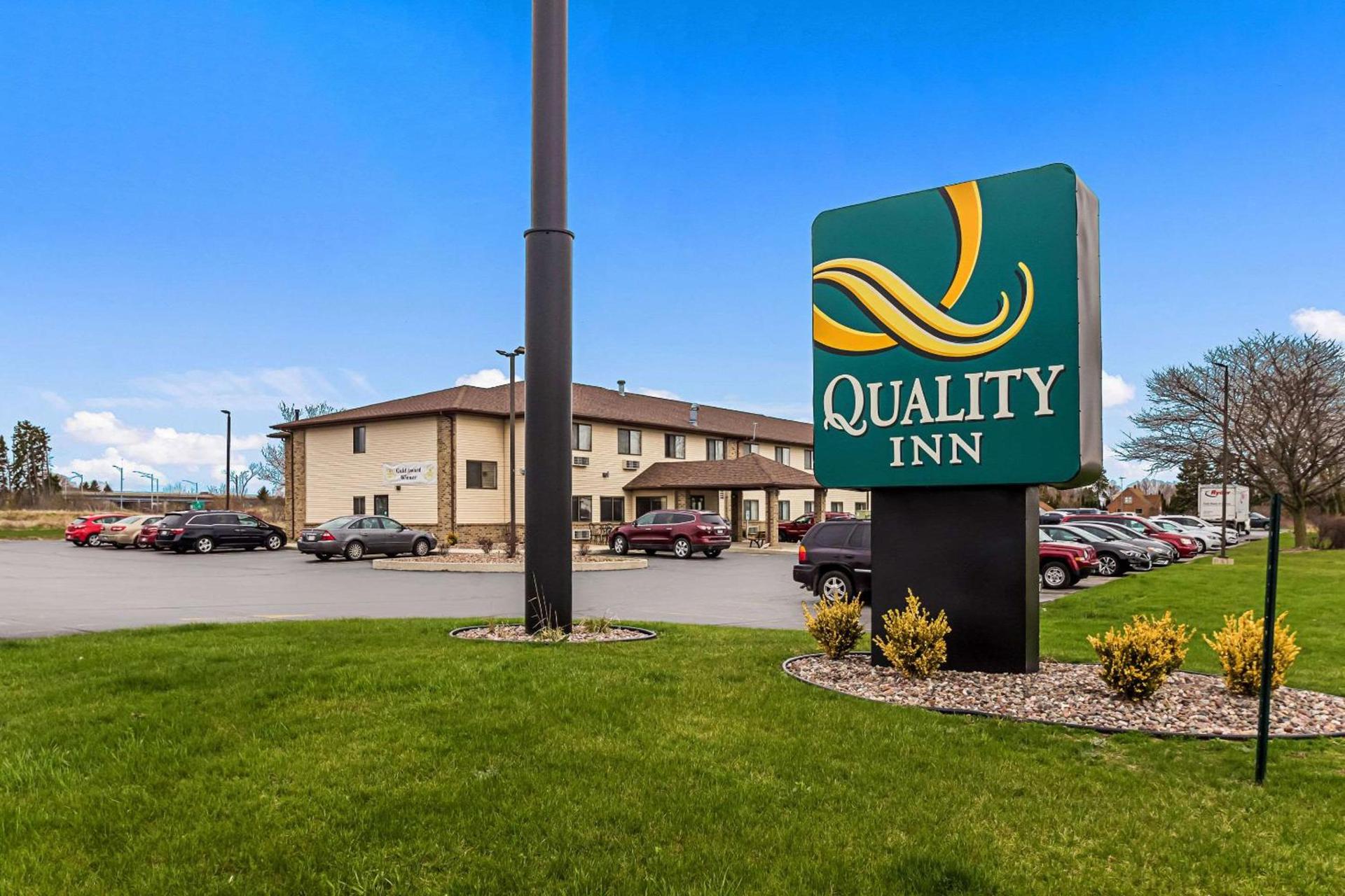 Quality Inn Sheboygan North I-43 — hotel in Sheboygan