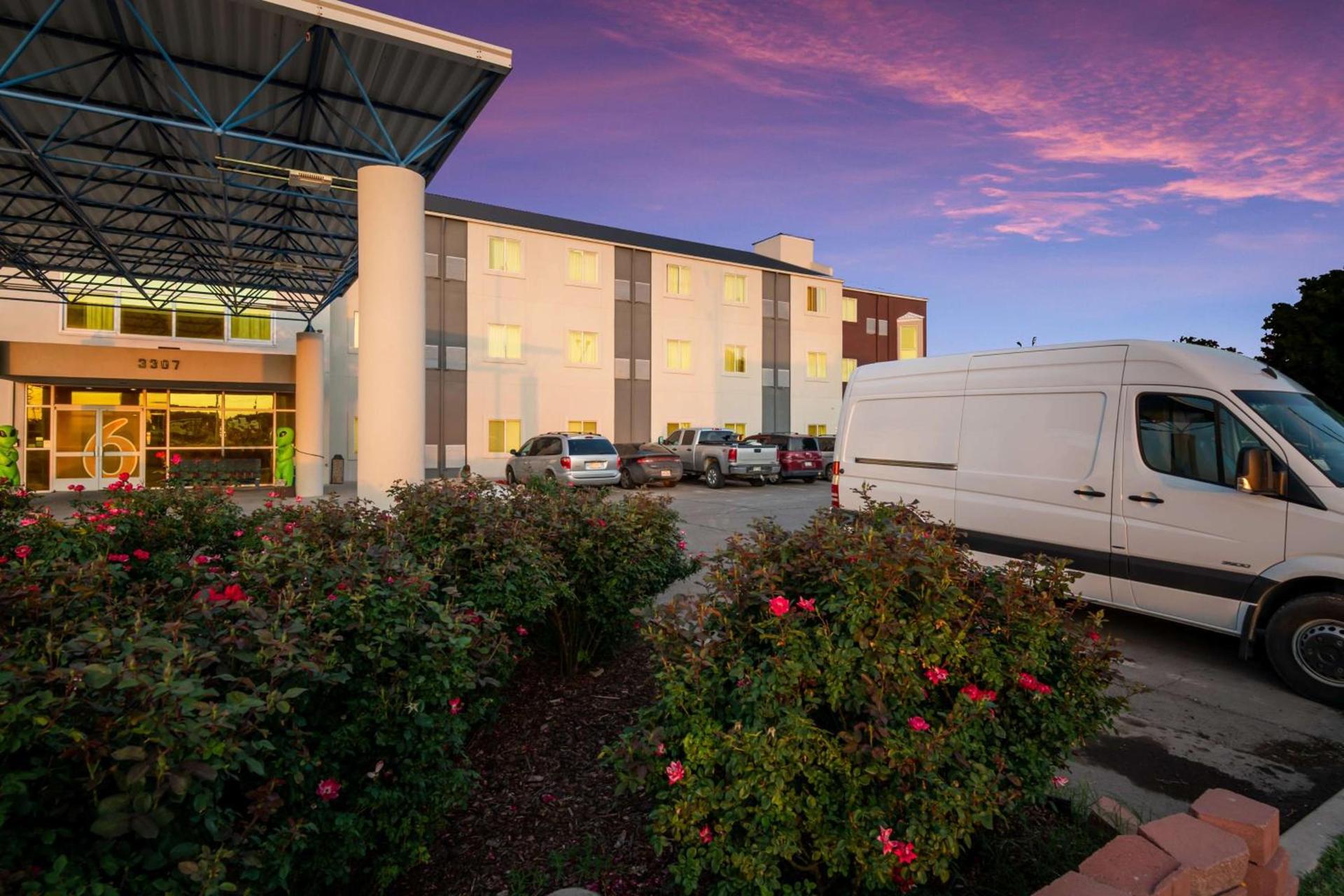 Motel 6-Roswell, NM — hotel in Roswell